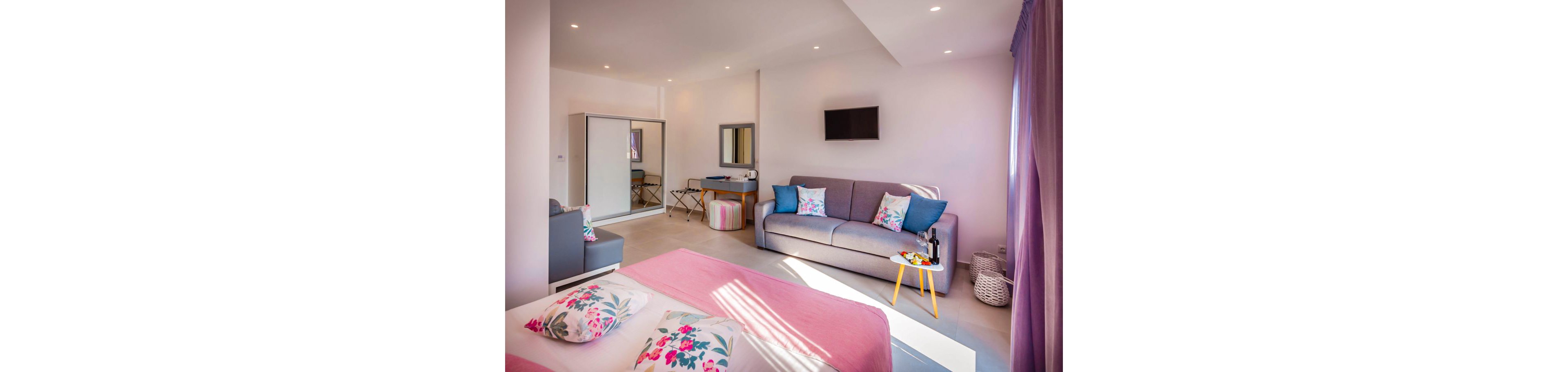 Mar & Mar Crown Suites