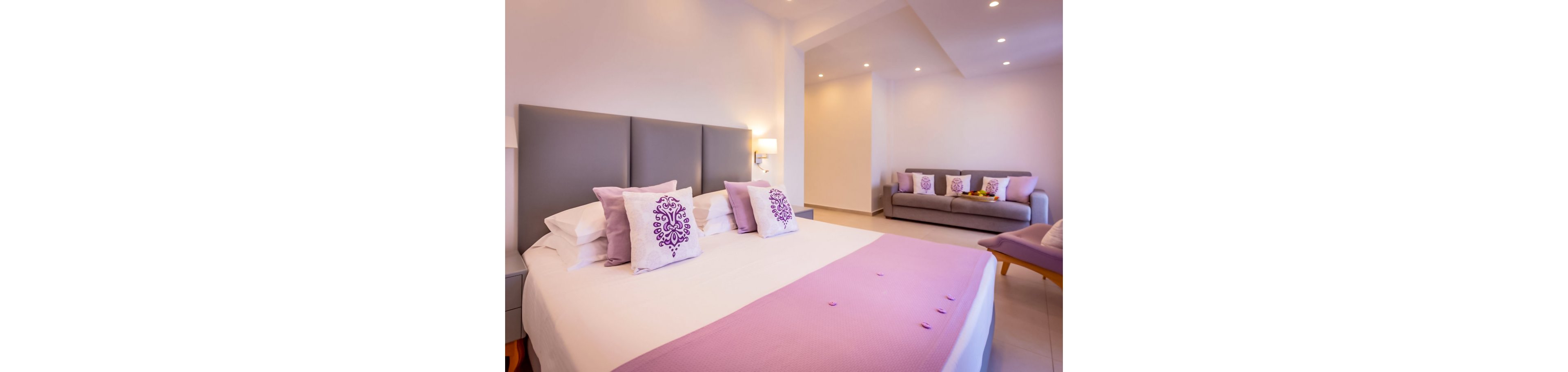 Mar & Mar Crown Suites