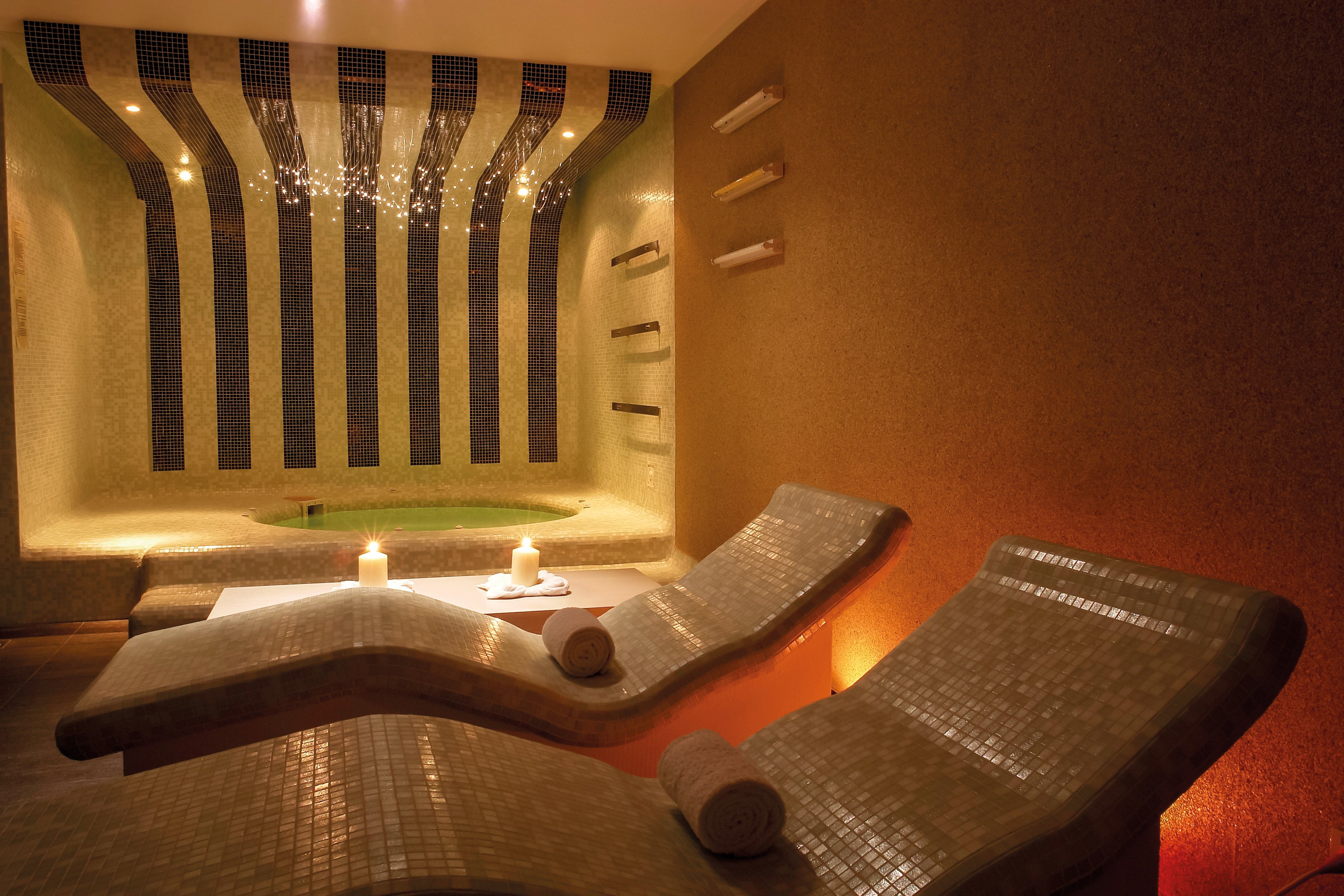 Aressana Spa Hotel & Suites