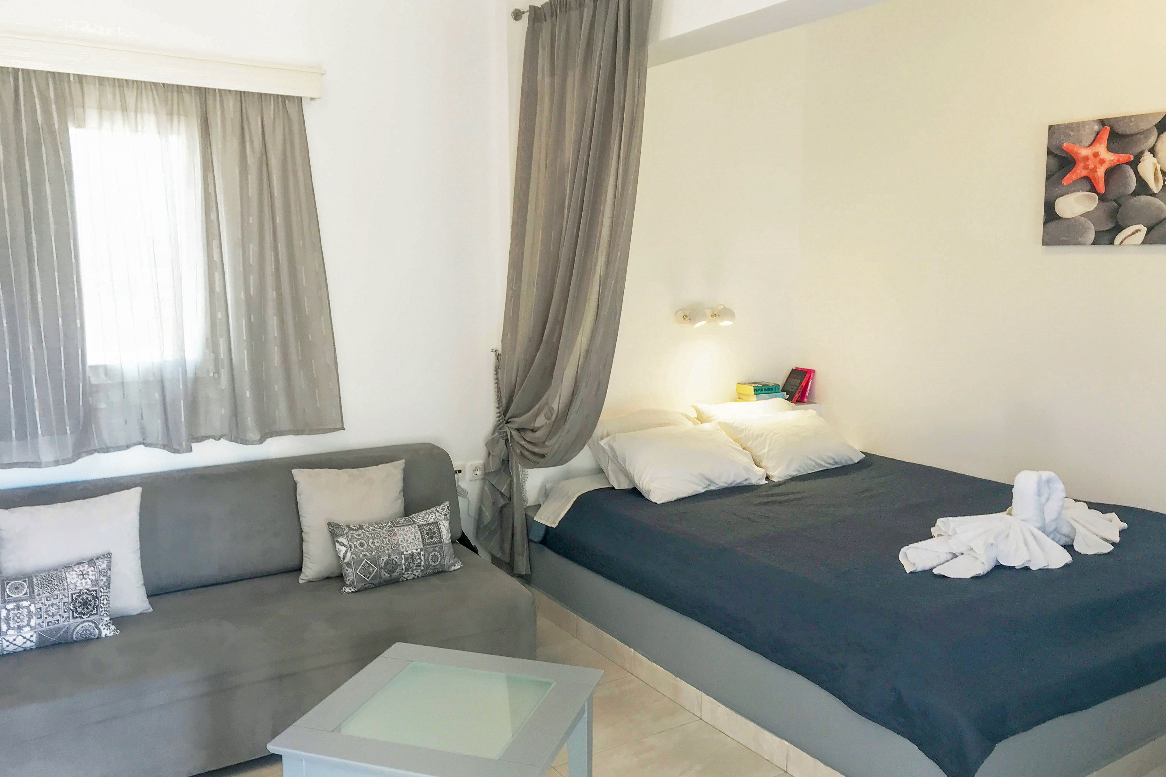 Paradise Resort Santorini