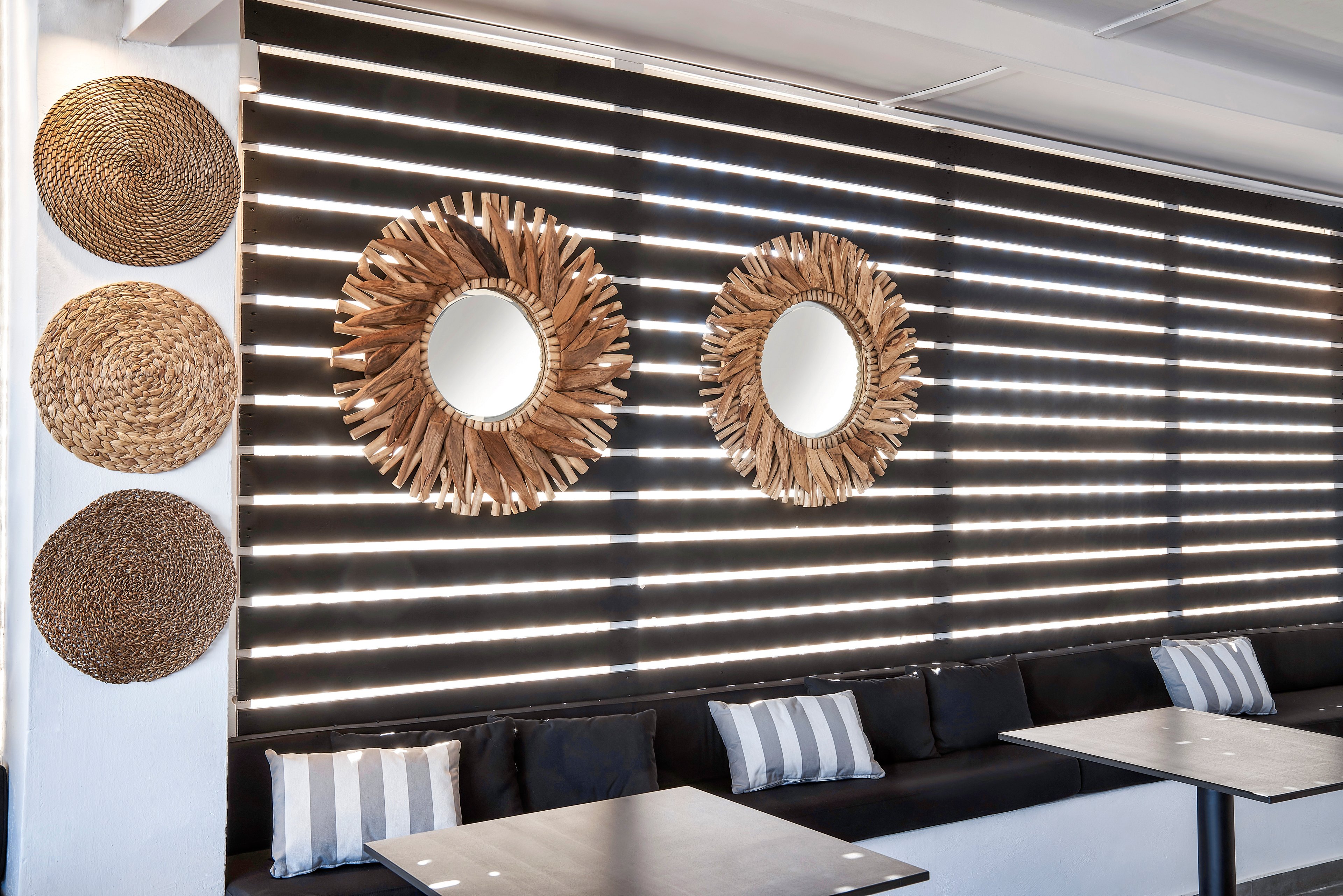 Mr & Mrs White Santorini