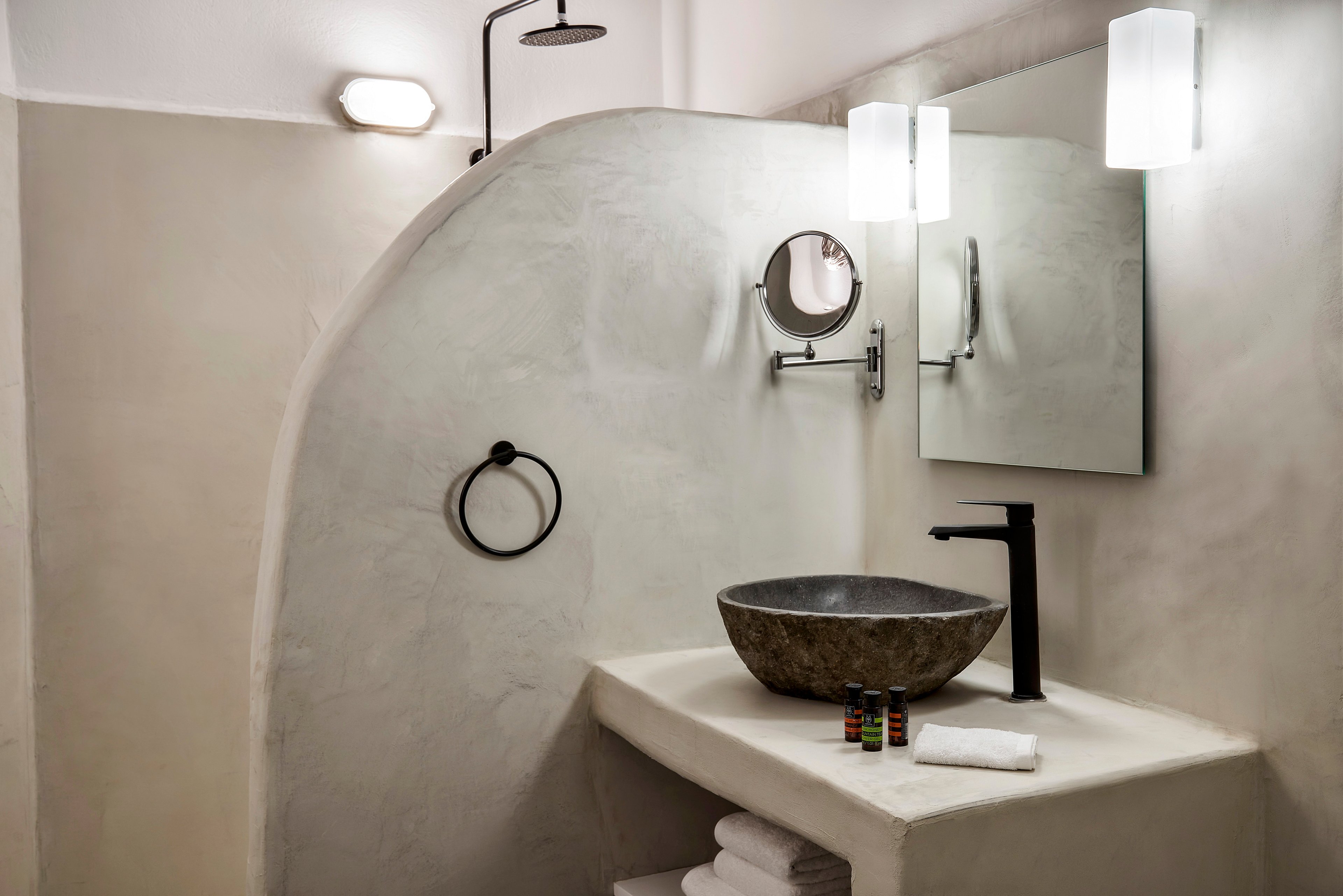 Mr & Mrs White Santorini