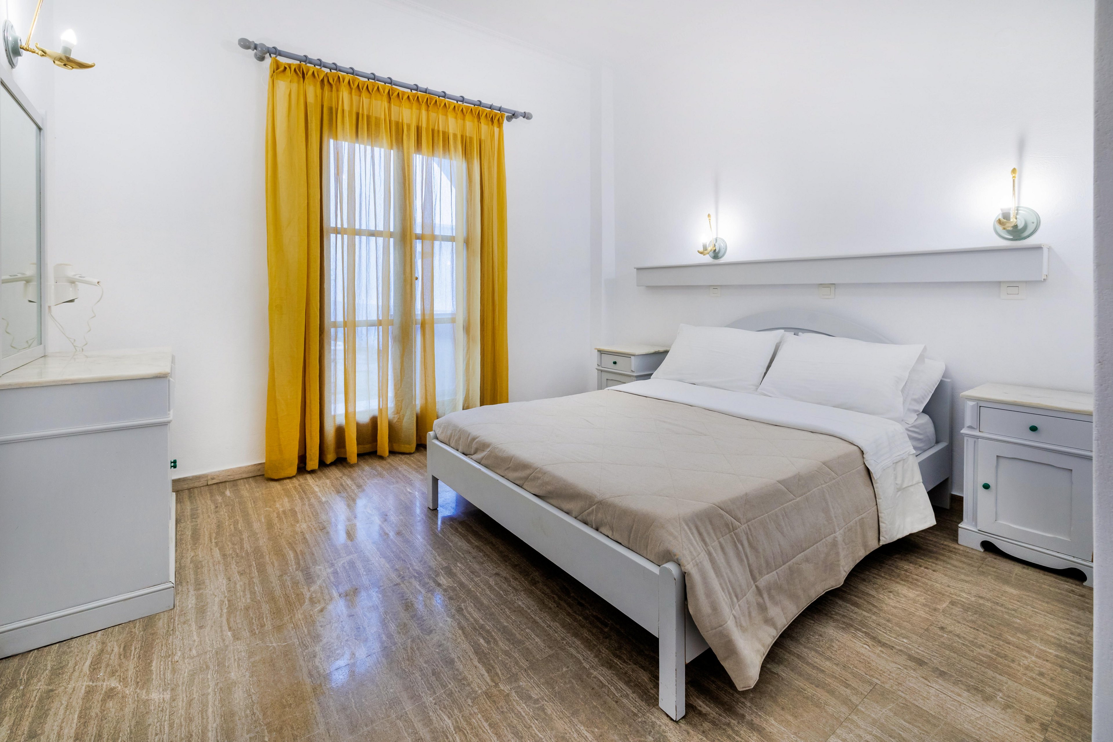 Black Sand Apartments