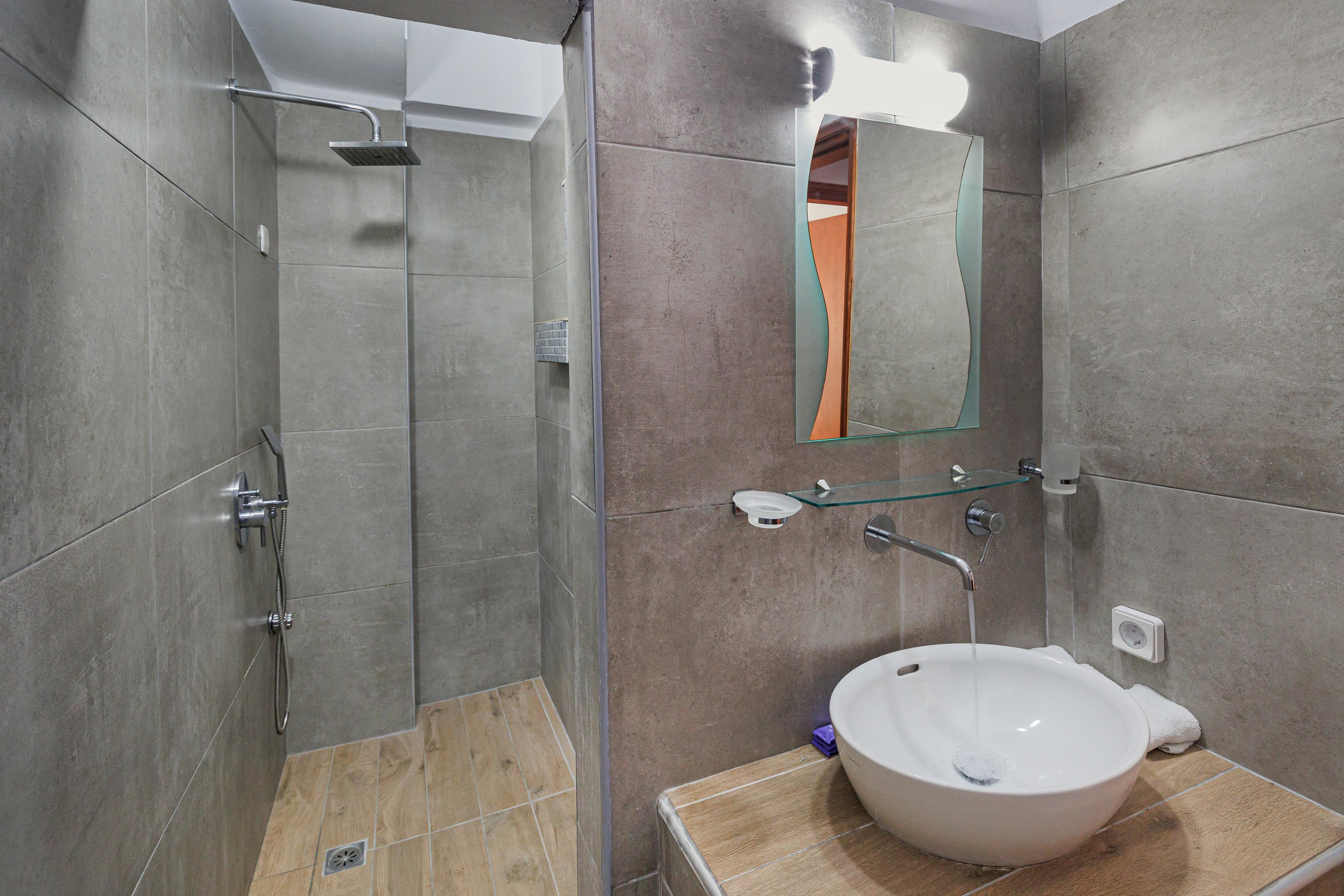 Black Sand Apartments