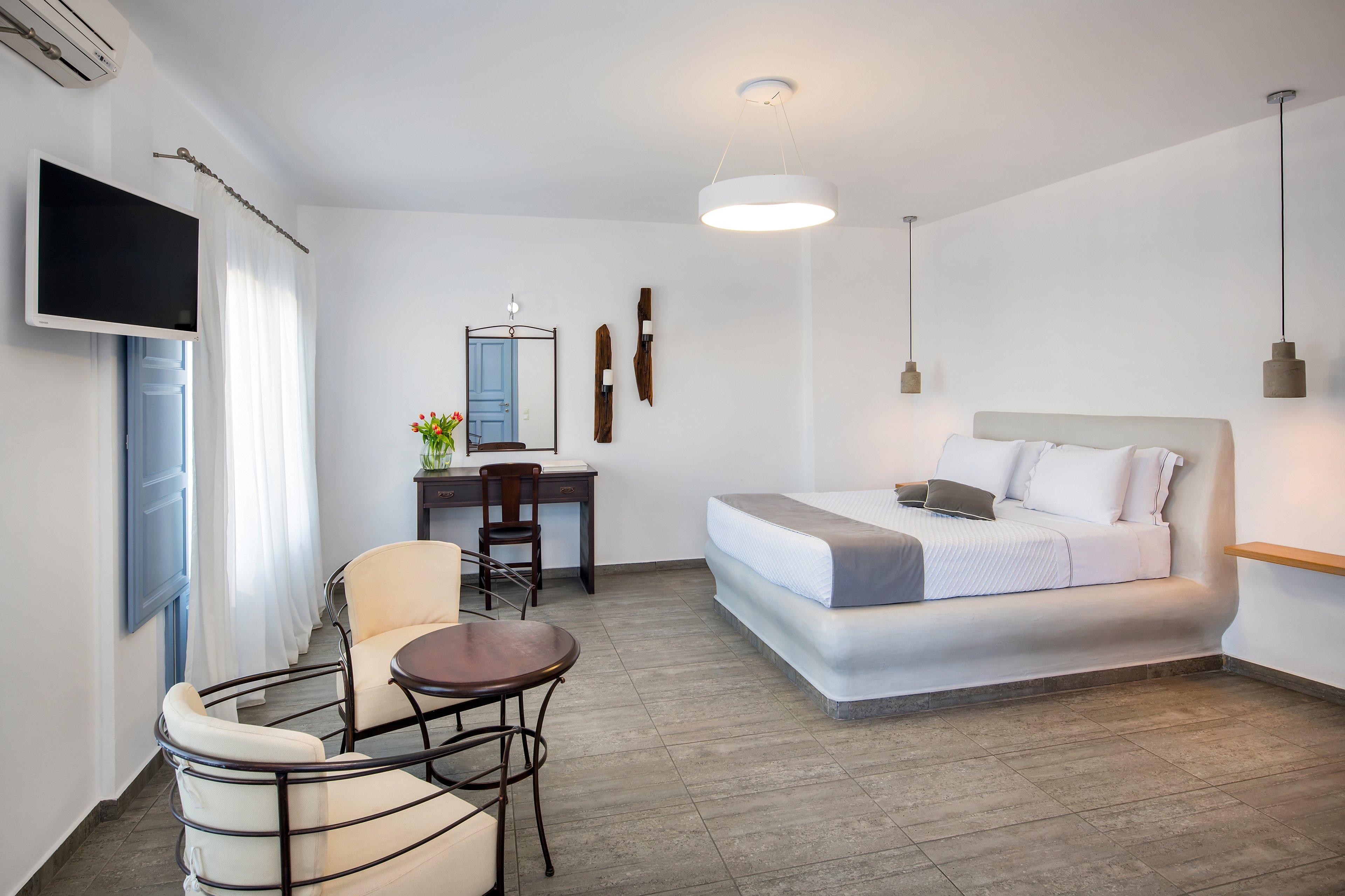 Apanemo Hotel & Suites