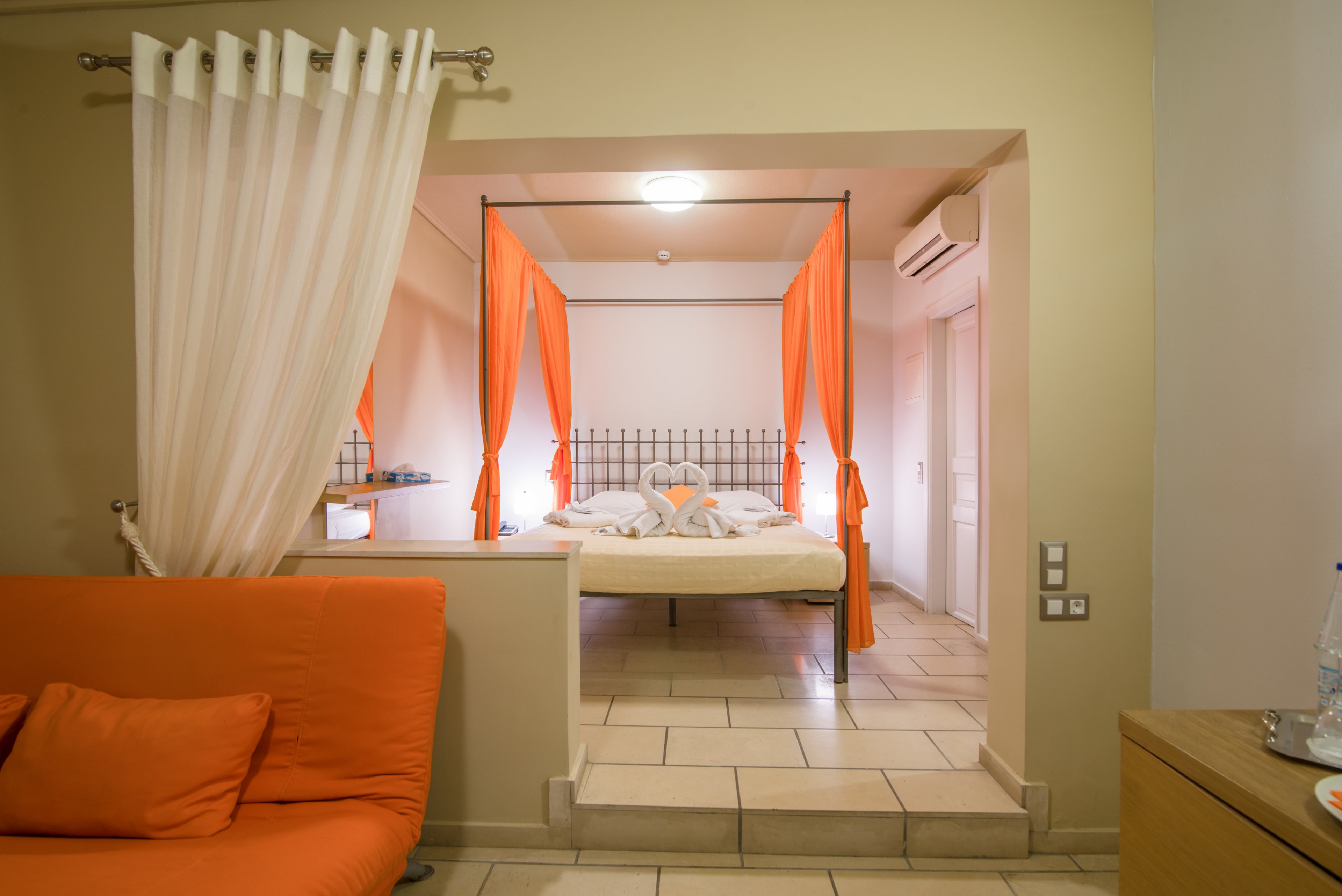 Antinea Suites & Spa