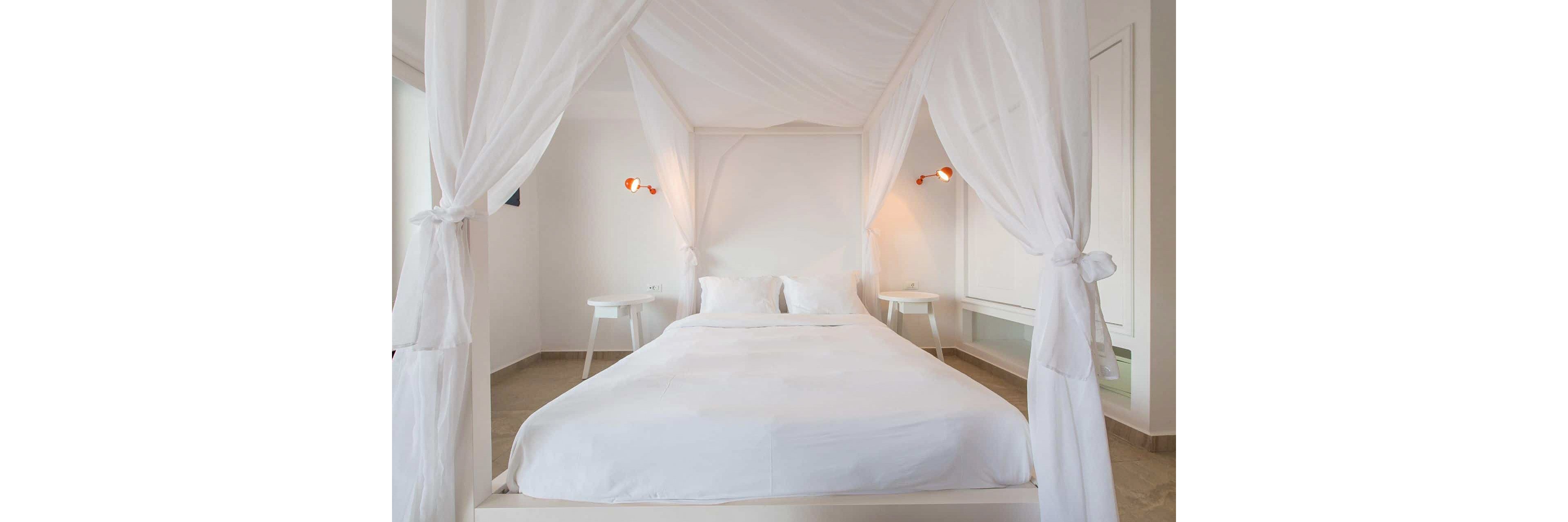 Santorini Secret Suites & Spa