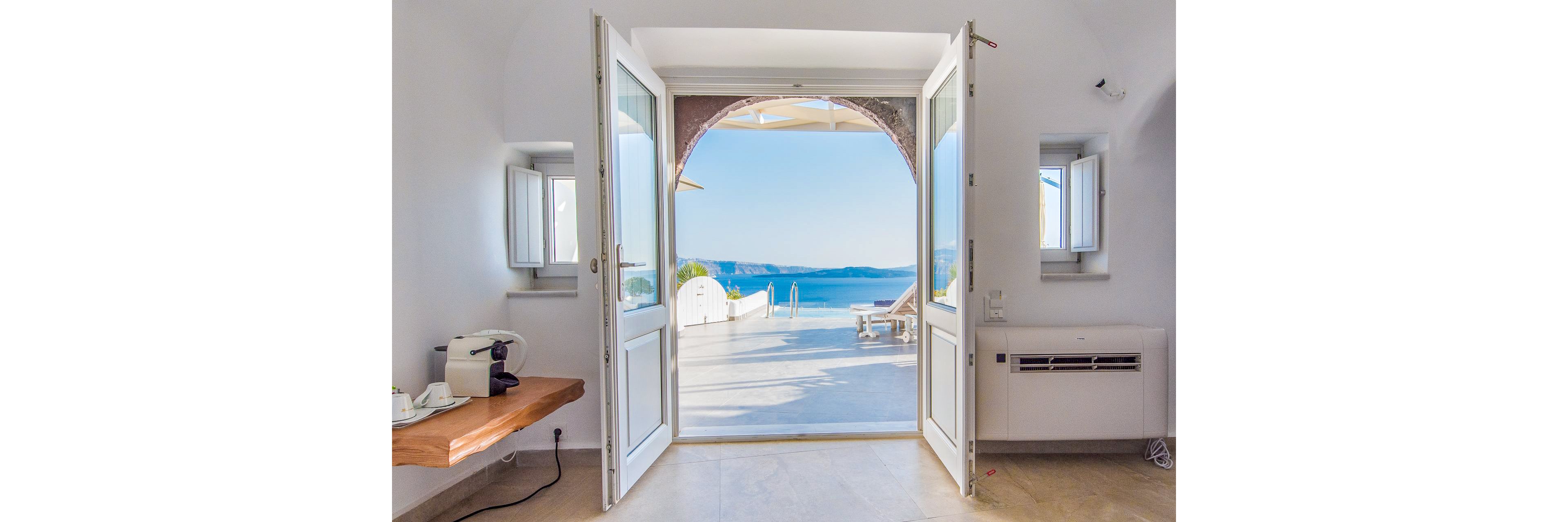 Santorini Secret Suites & Spa
