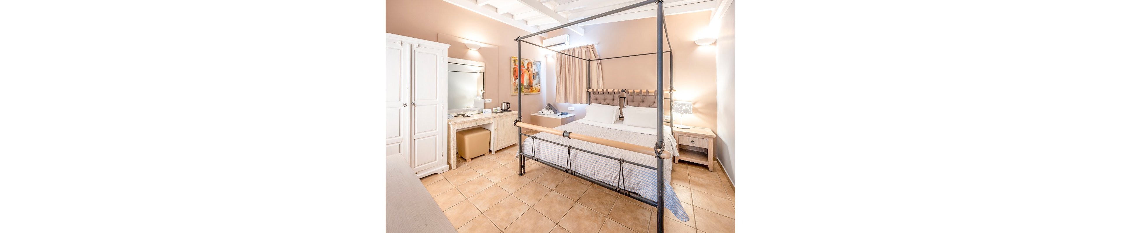 Smy Santorini Suites & Villas