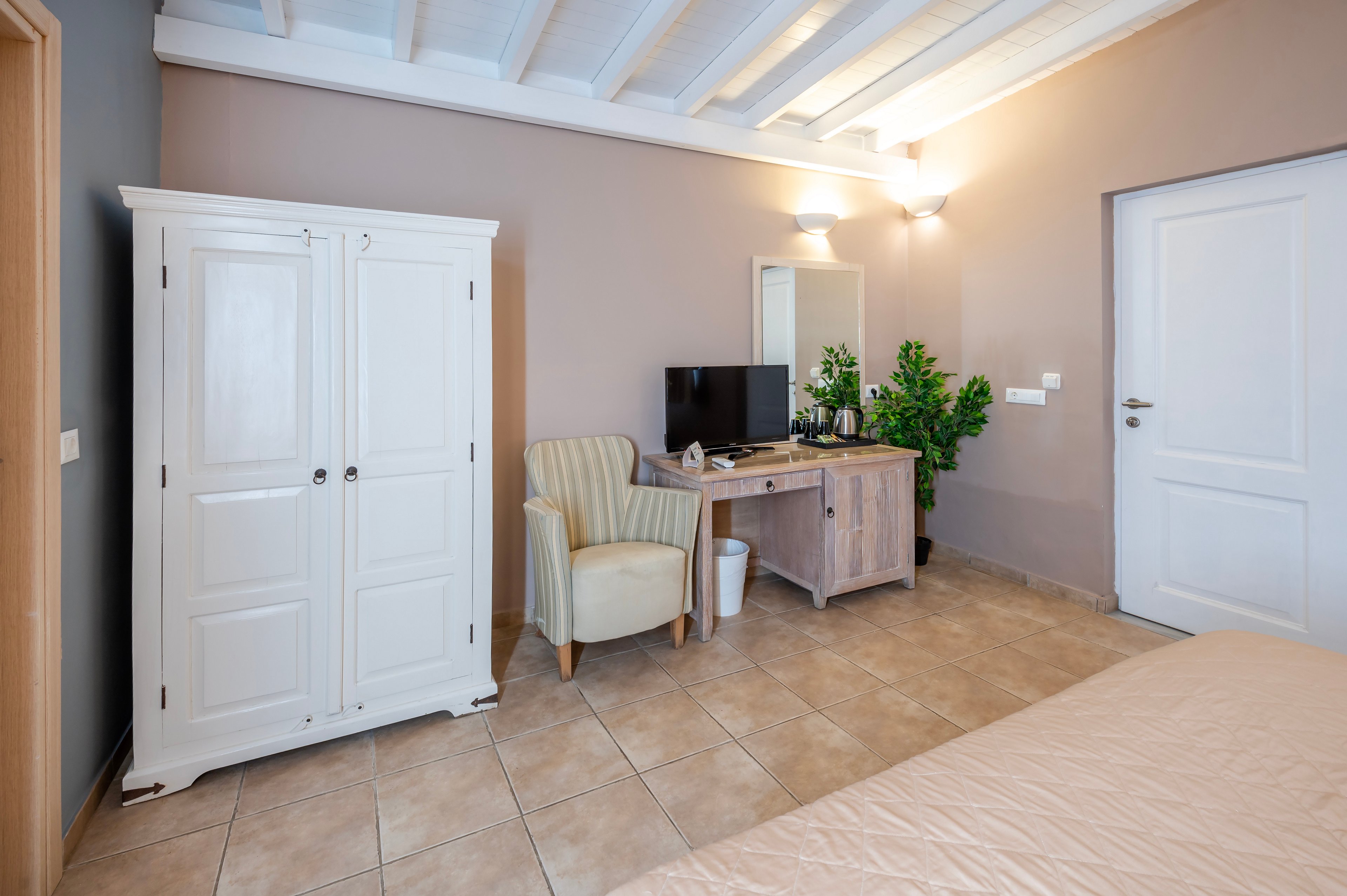 Smy Santorini Suites & Villas