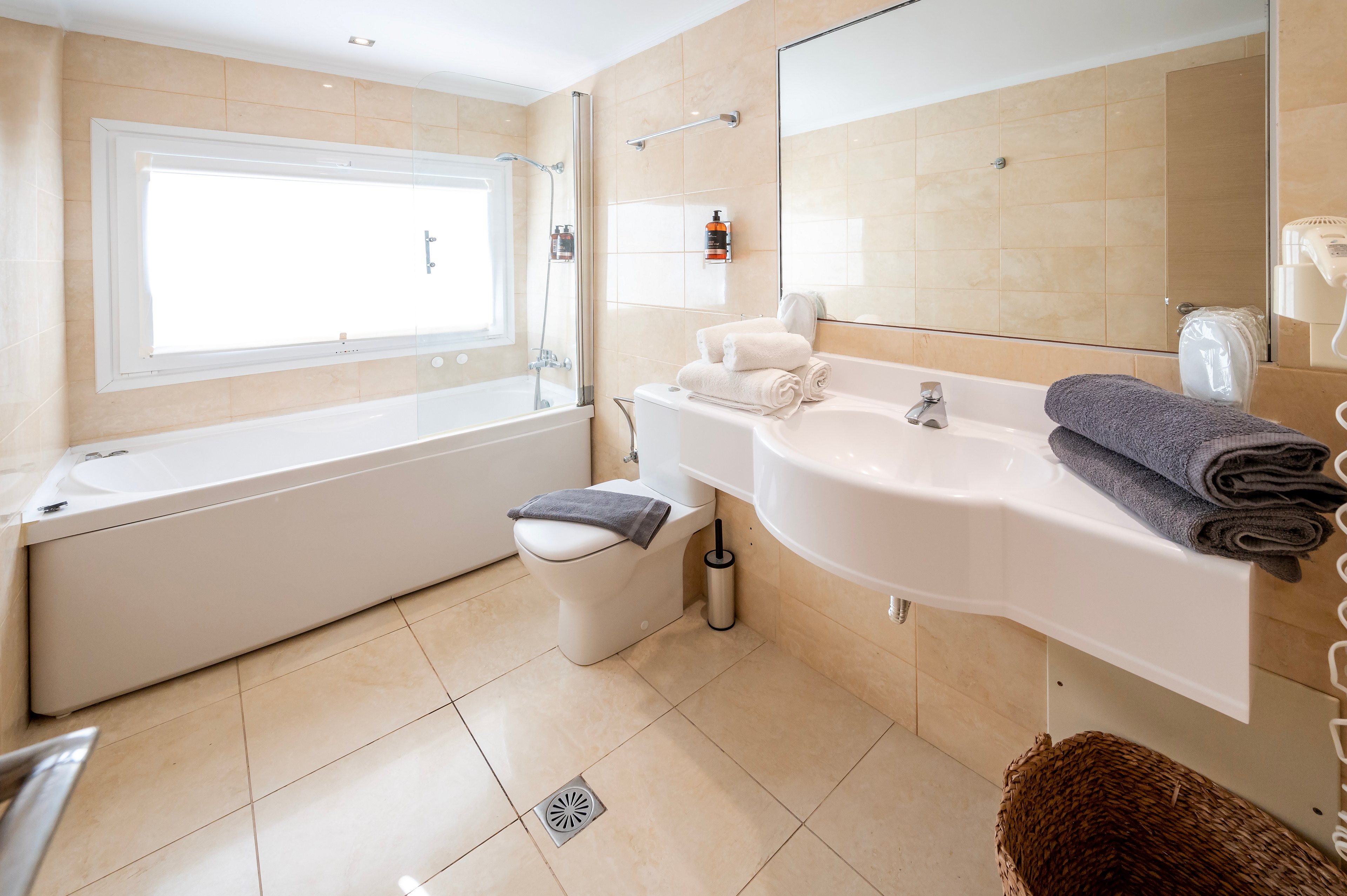 Smy Santorini Suites & Villas