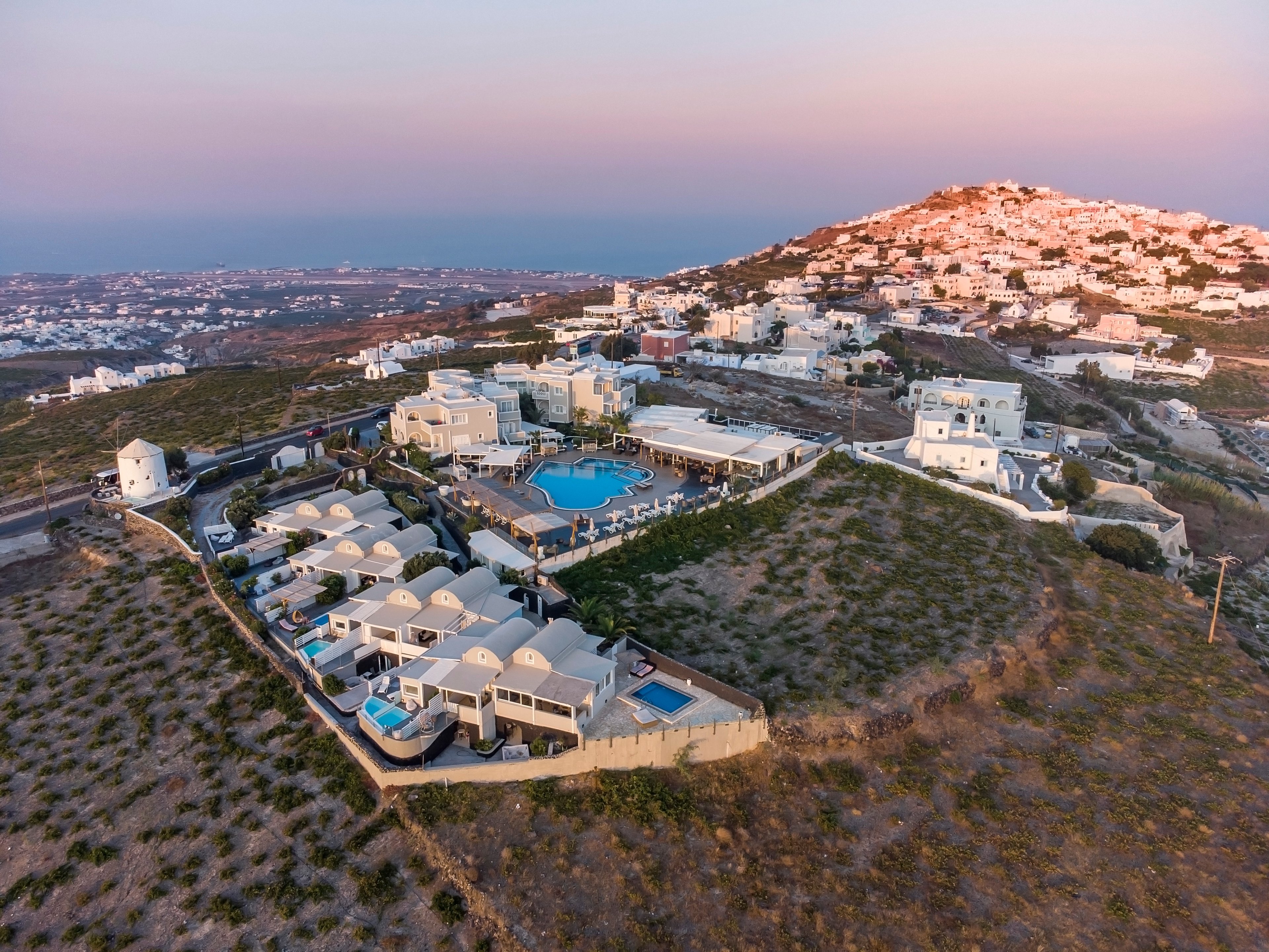 Smy Santorini Suites & Villas