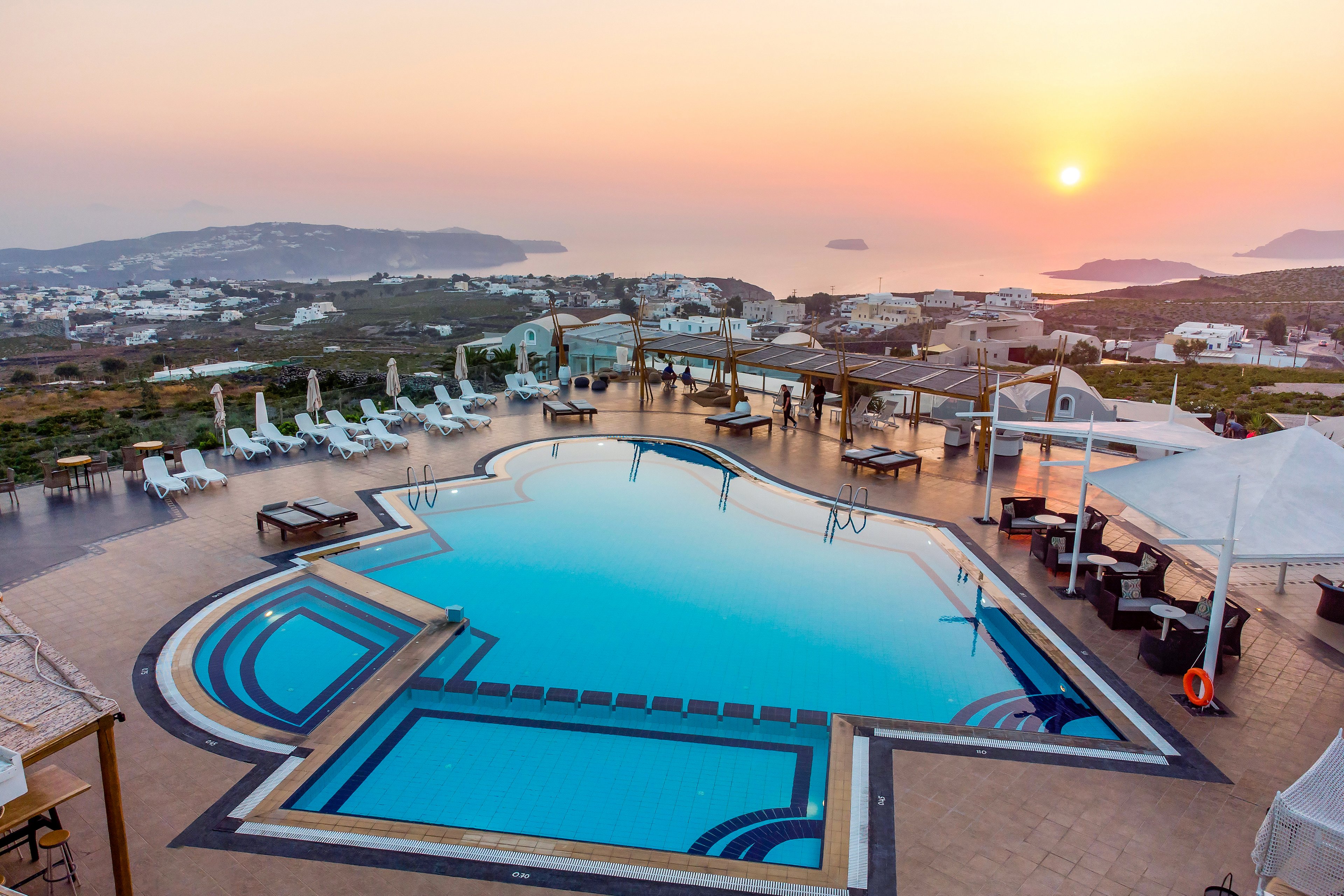 Smy Santorini Suites & Villas