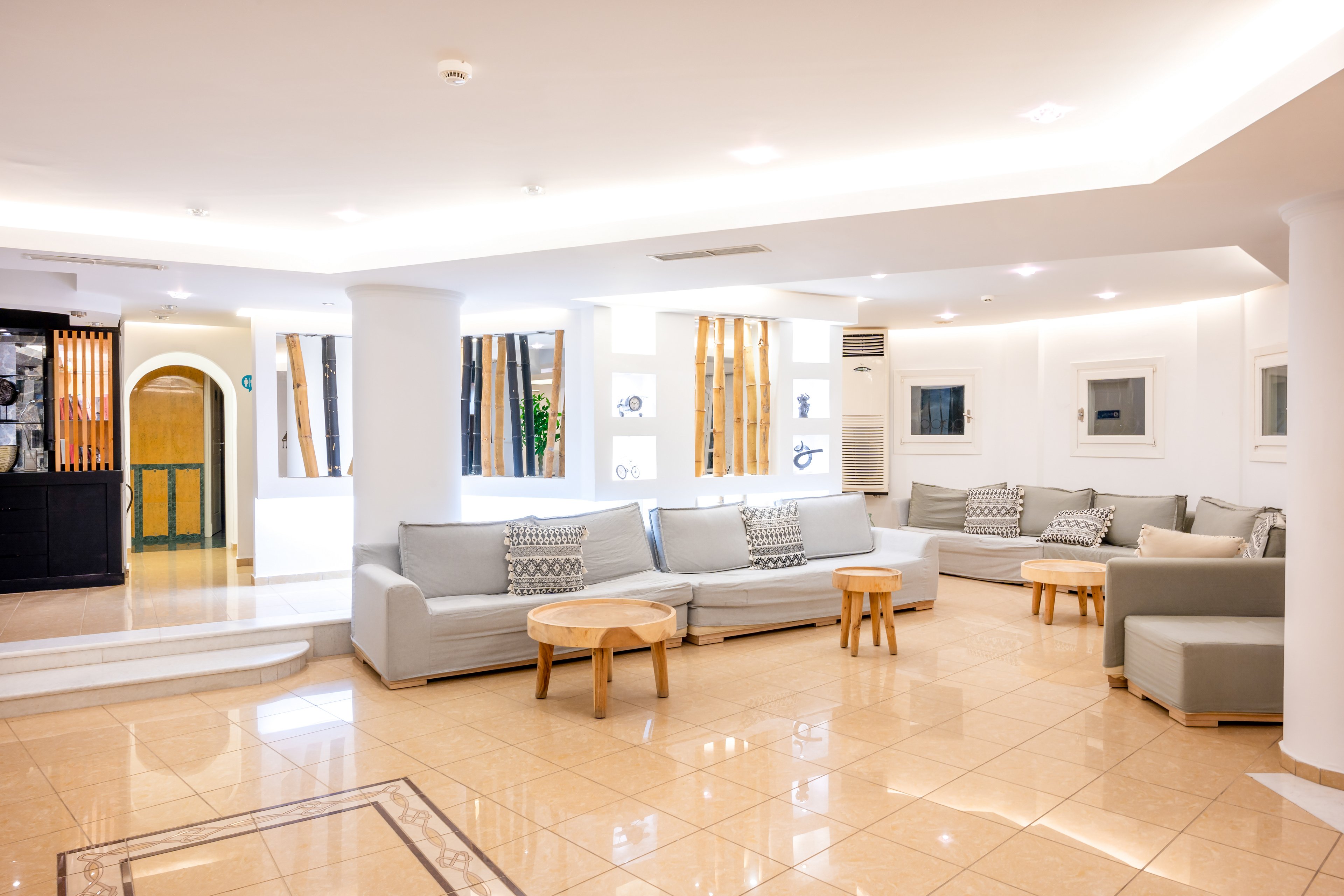 Smy Santorini Suites & Villas