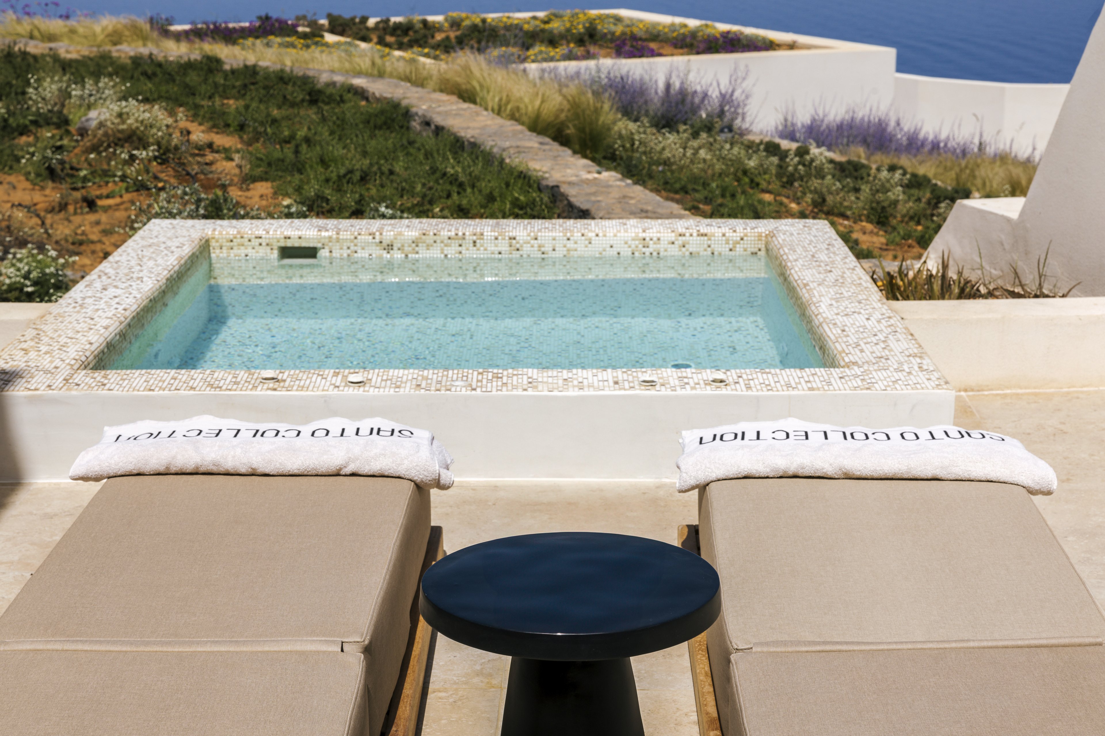 Santo Mine Oia Suites