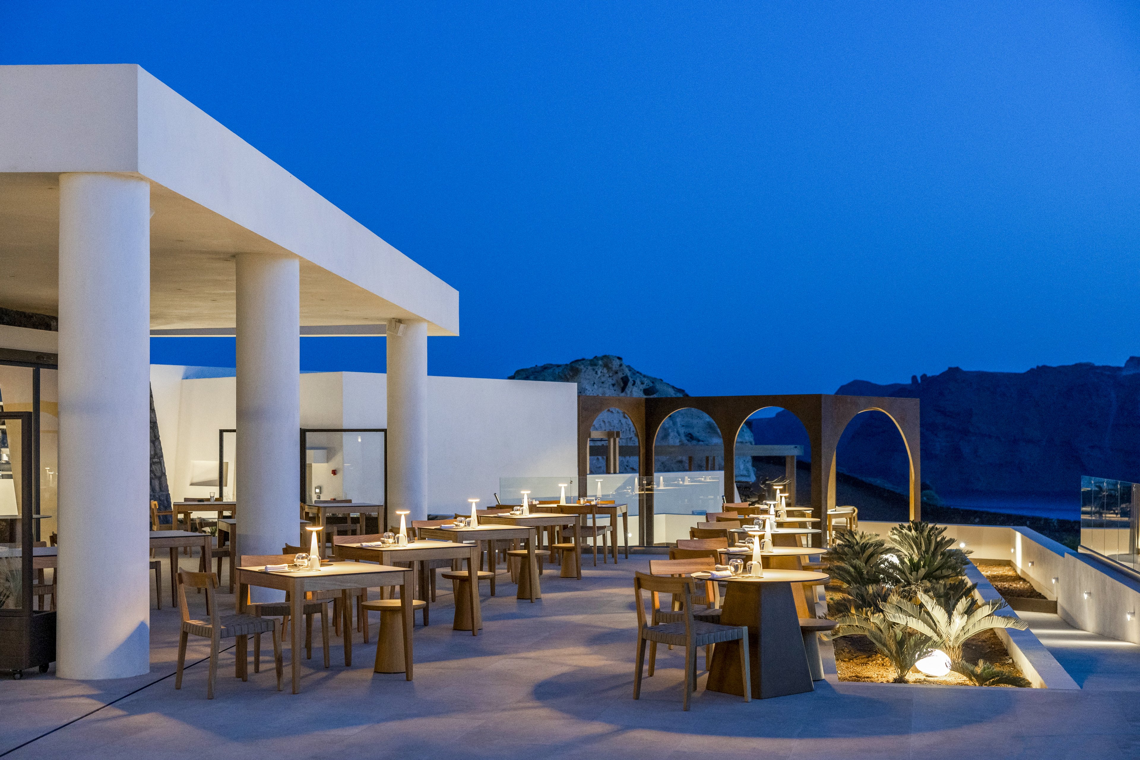 Santo Mine Oia Suites