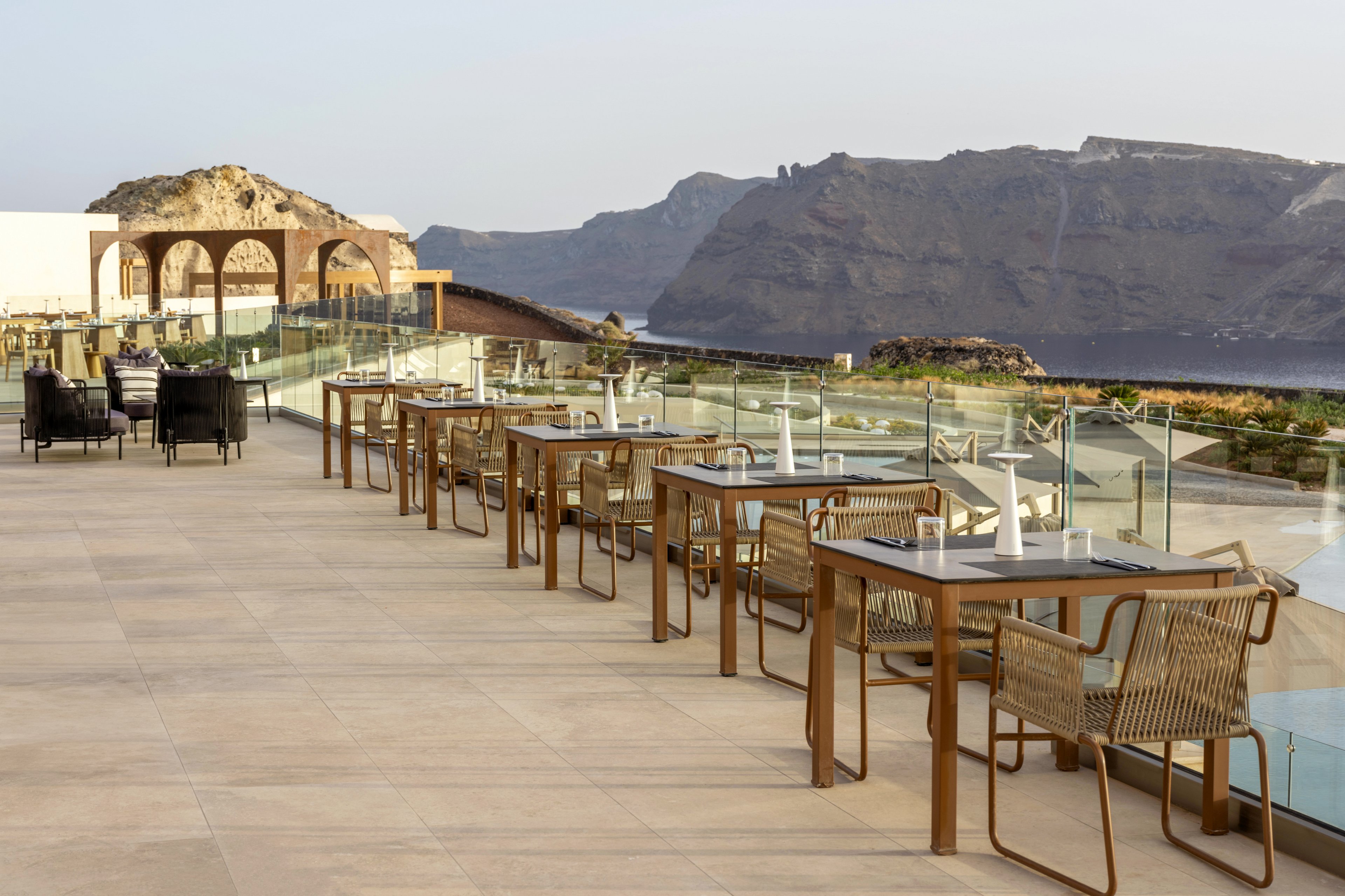 Santo Mine Oia Suites