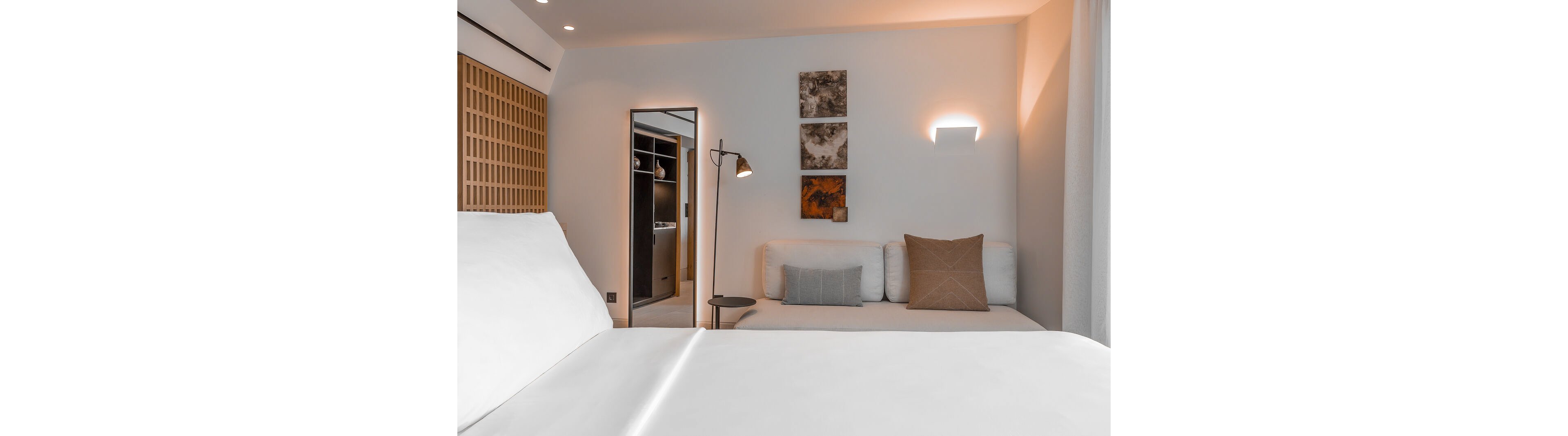 Domes Novos Santorini