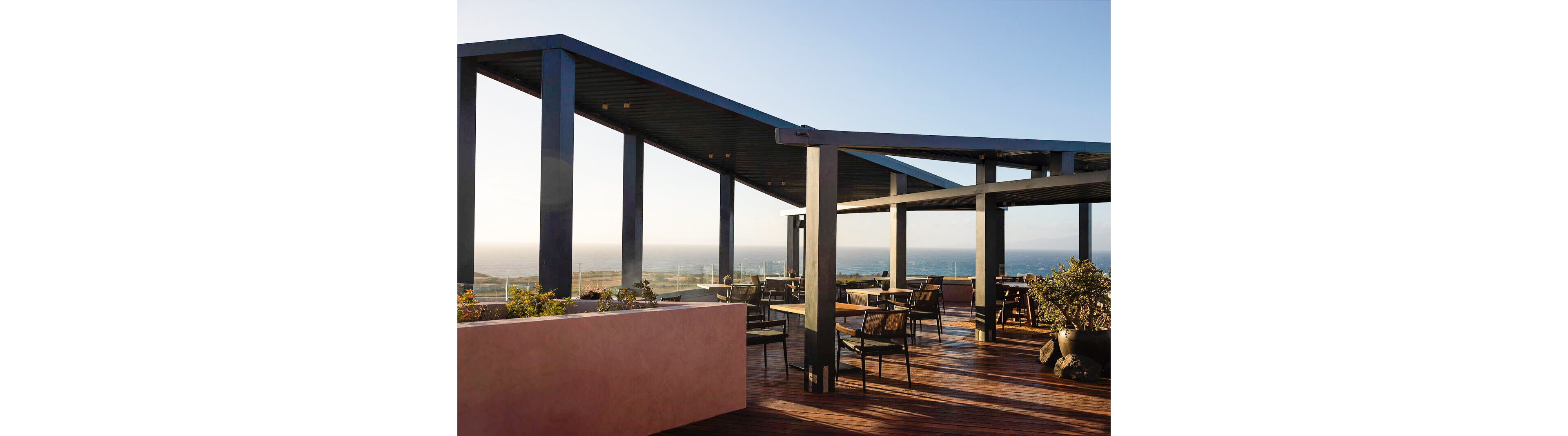 Domes Novos Santorini