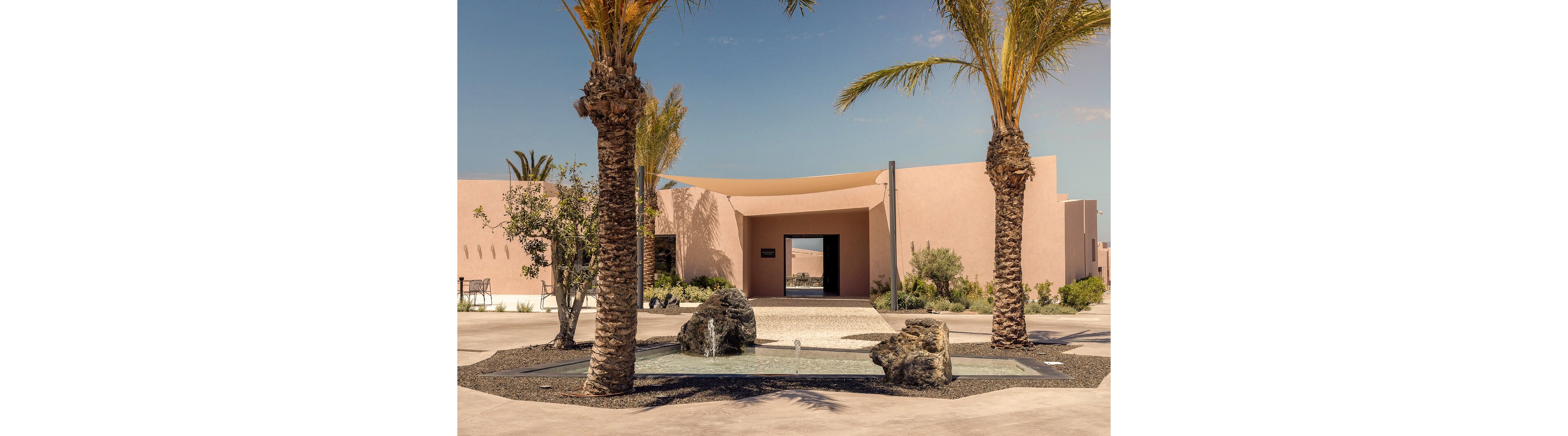 Domes Novos Santorini