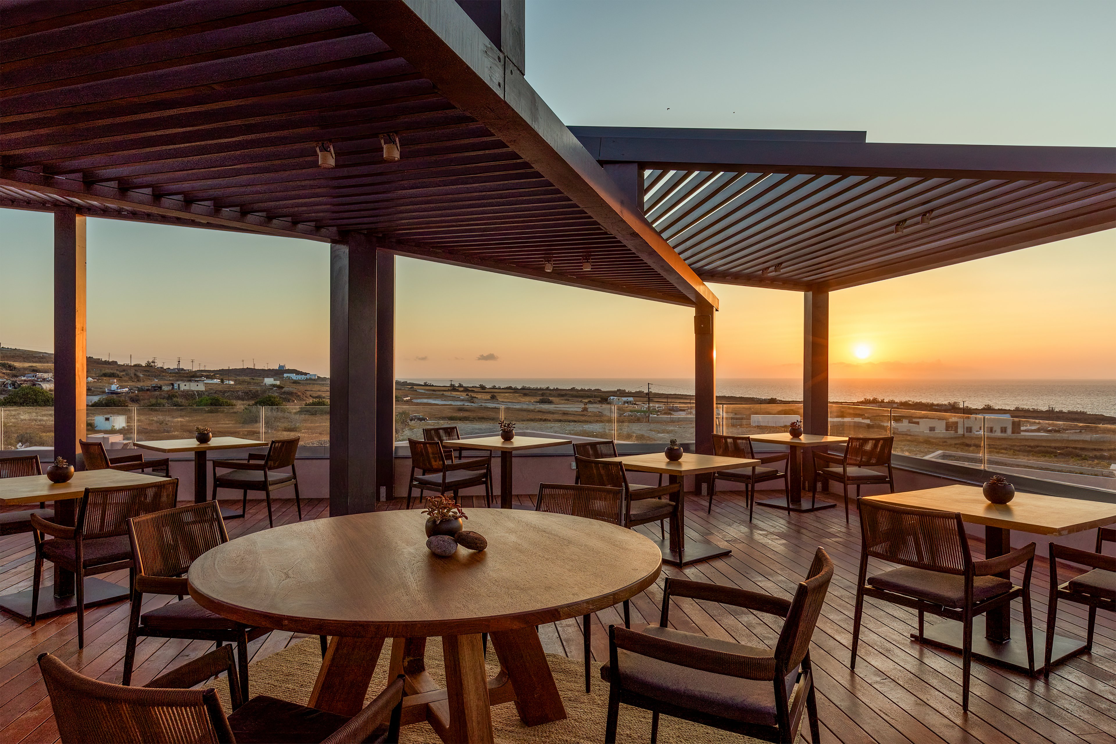 Domes Novos Santorini