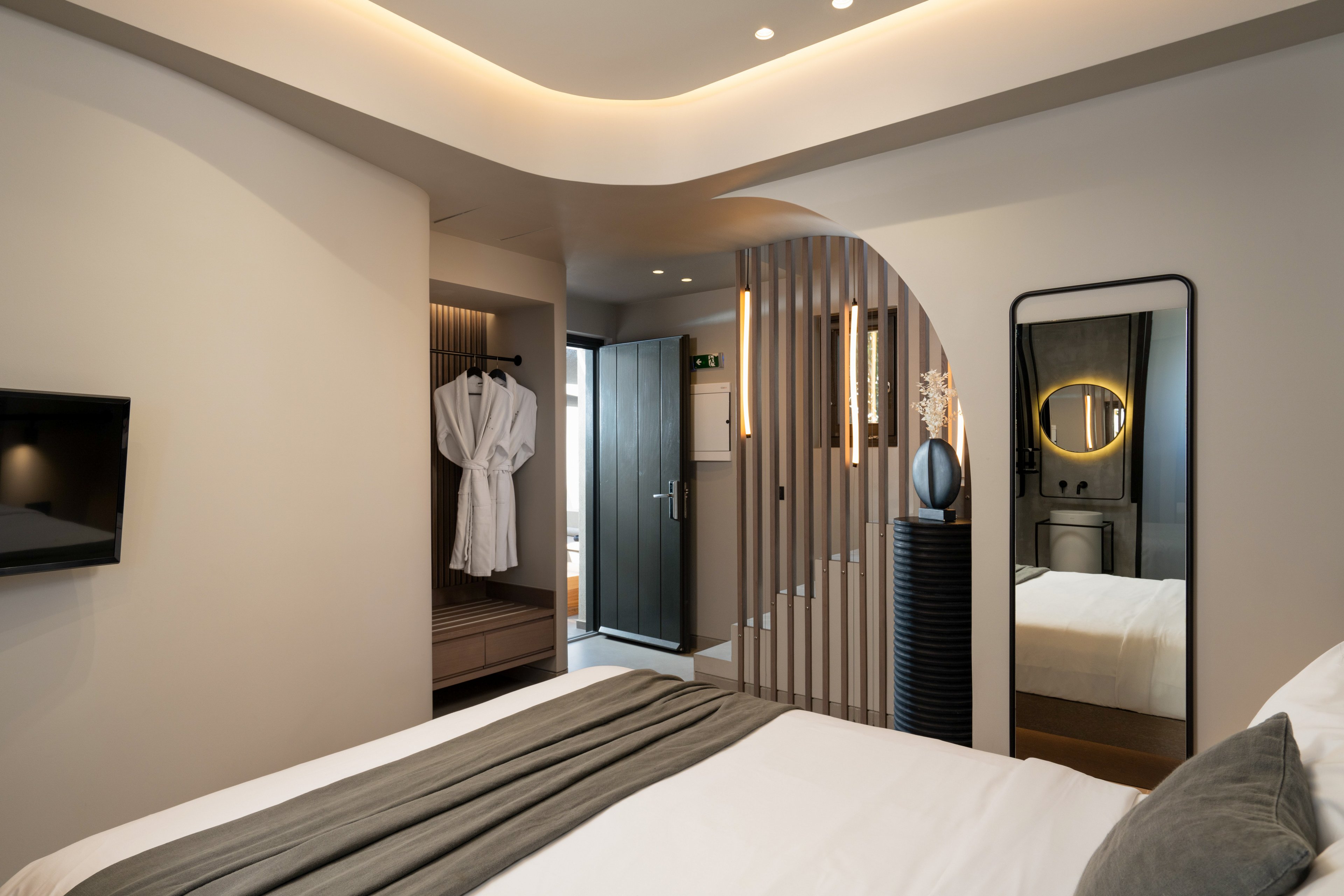 Apikia Santorini Suites