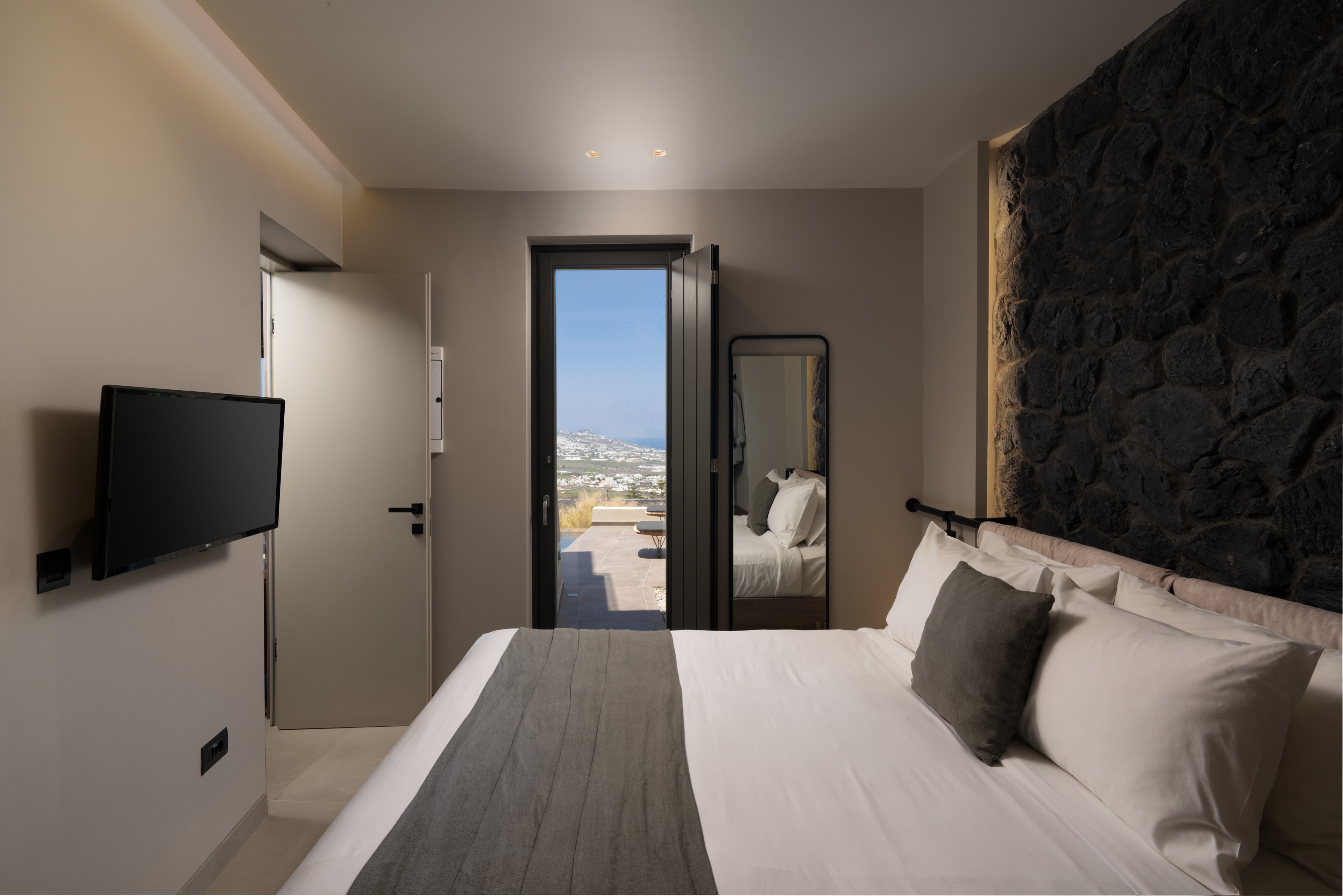 Apikia Santorini Suites