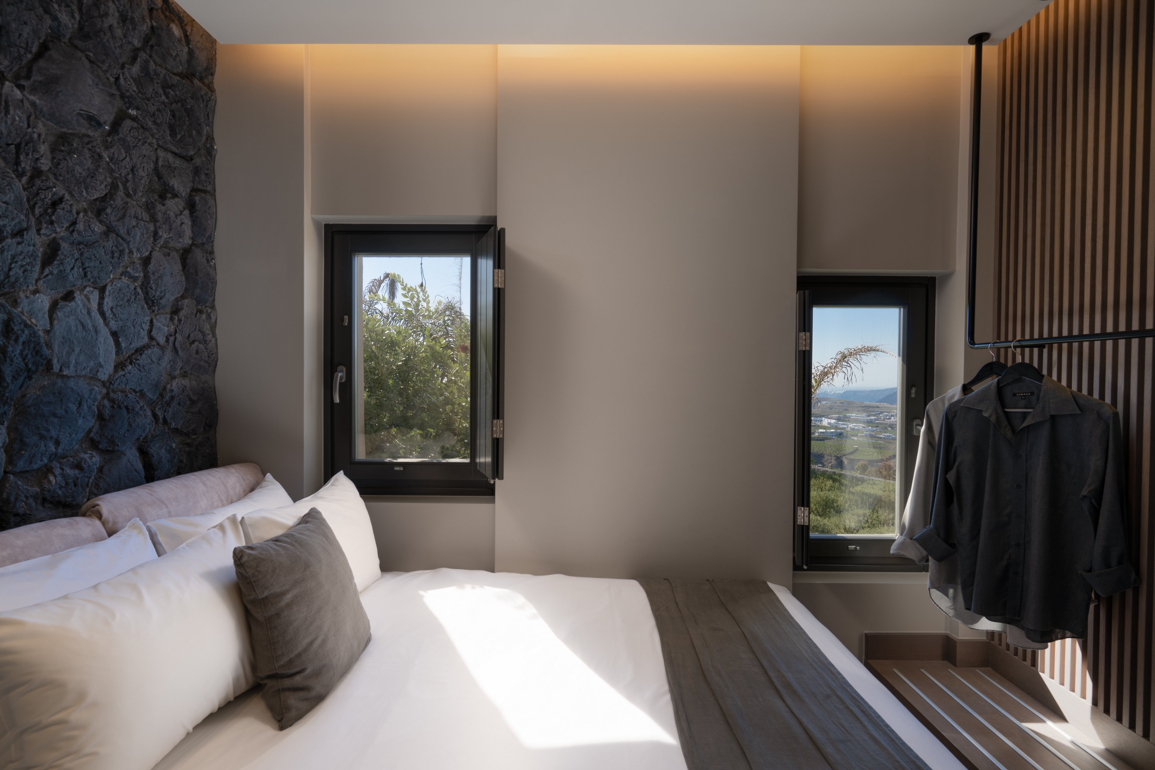 Apikia Santorini Suites