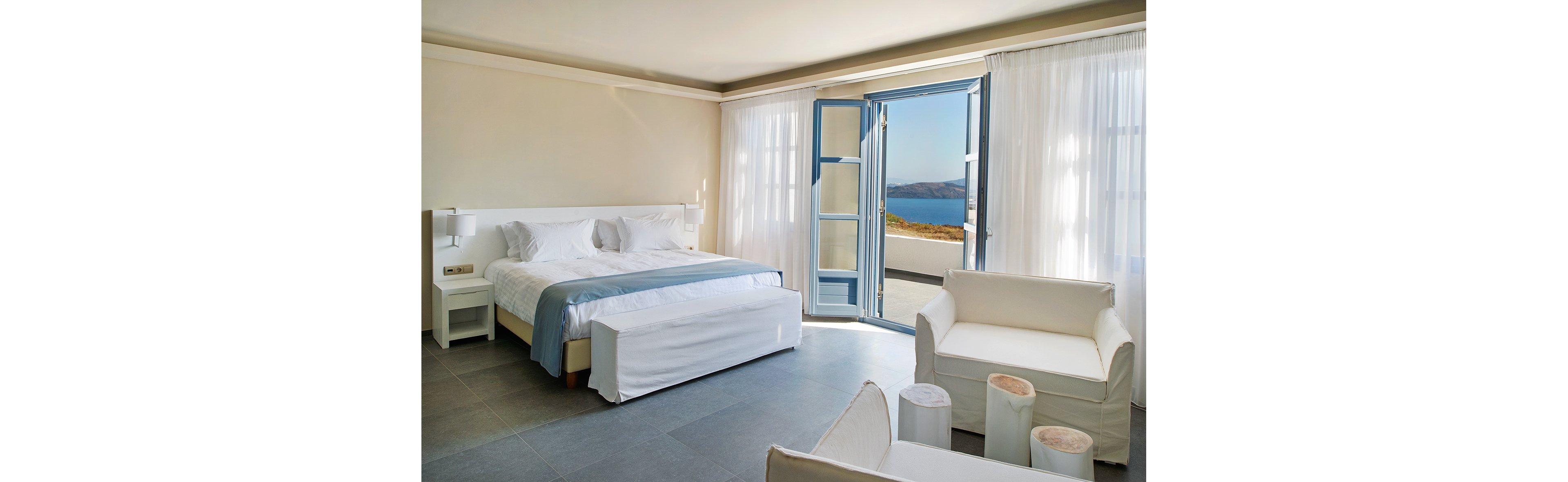 Acroterra Rosa Luxury Suites