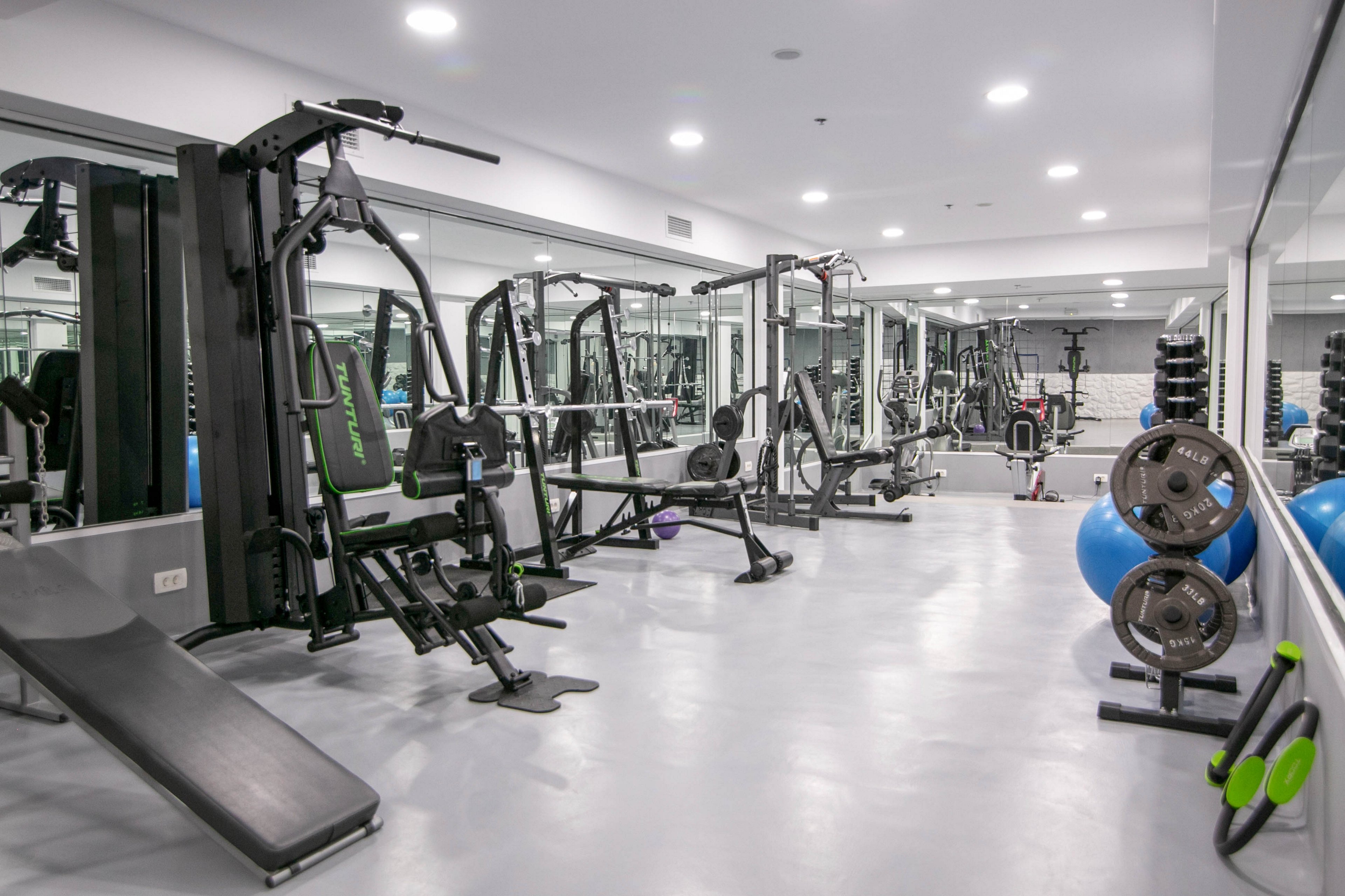 Acroterra Rosa Luxury Suites