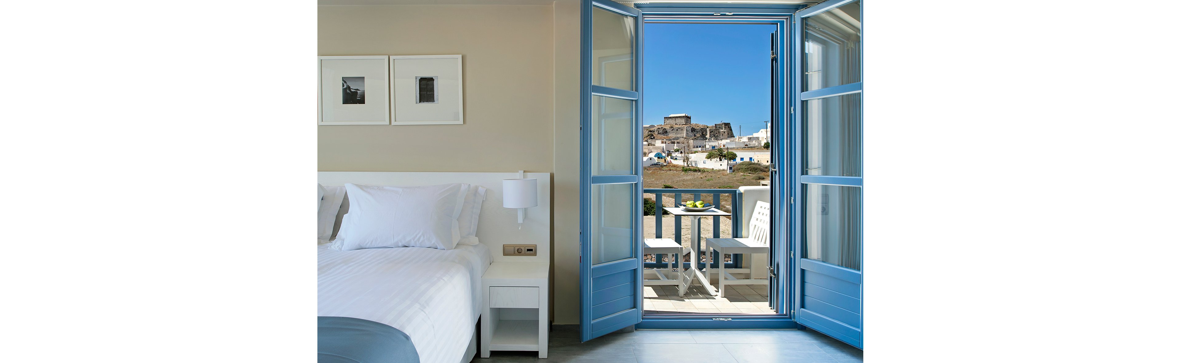 Acroterra Rosa Luxury Suites