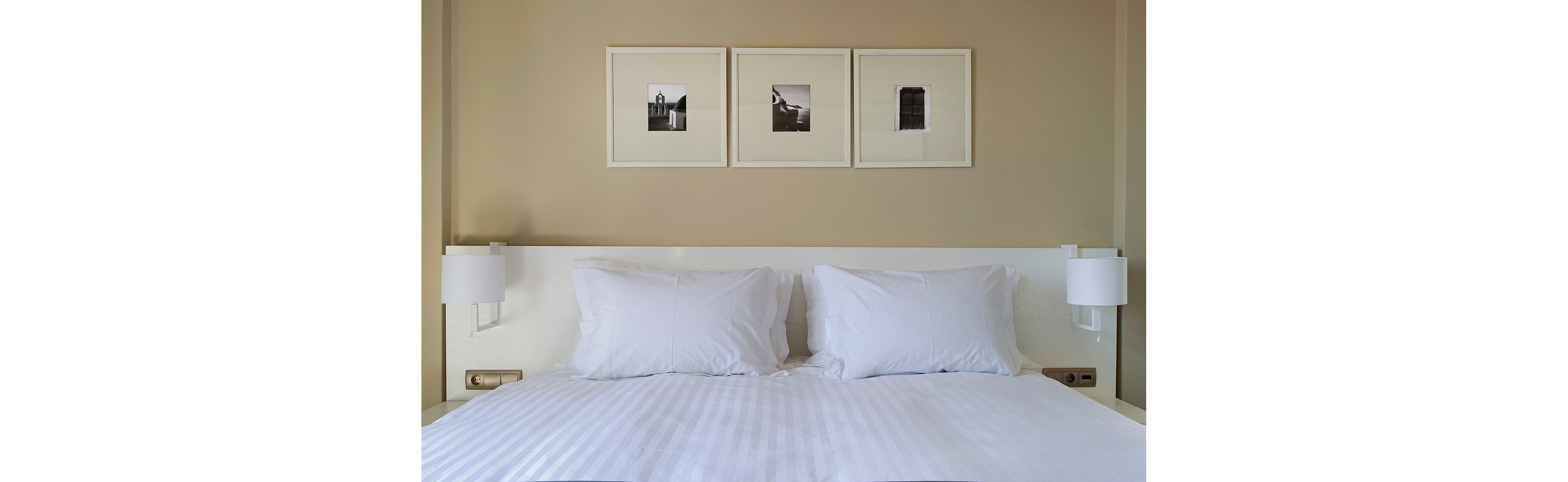 Acroterra Rosa Luxury Suites