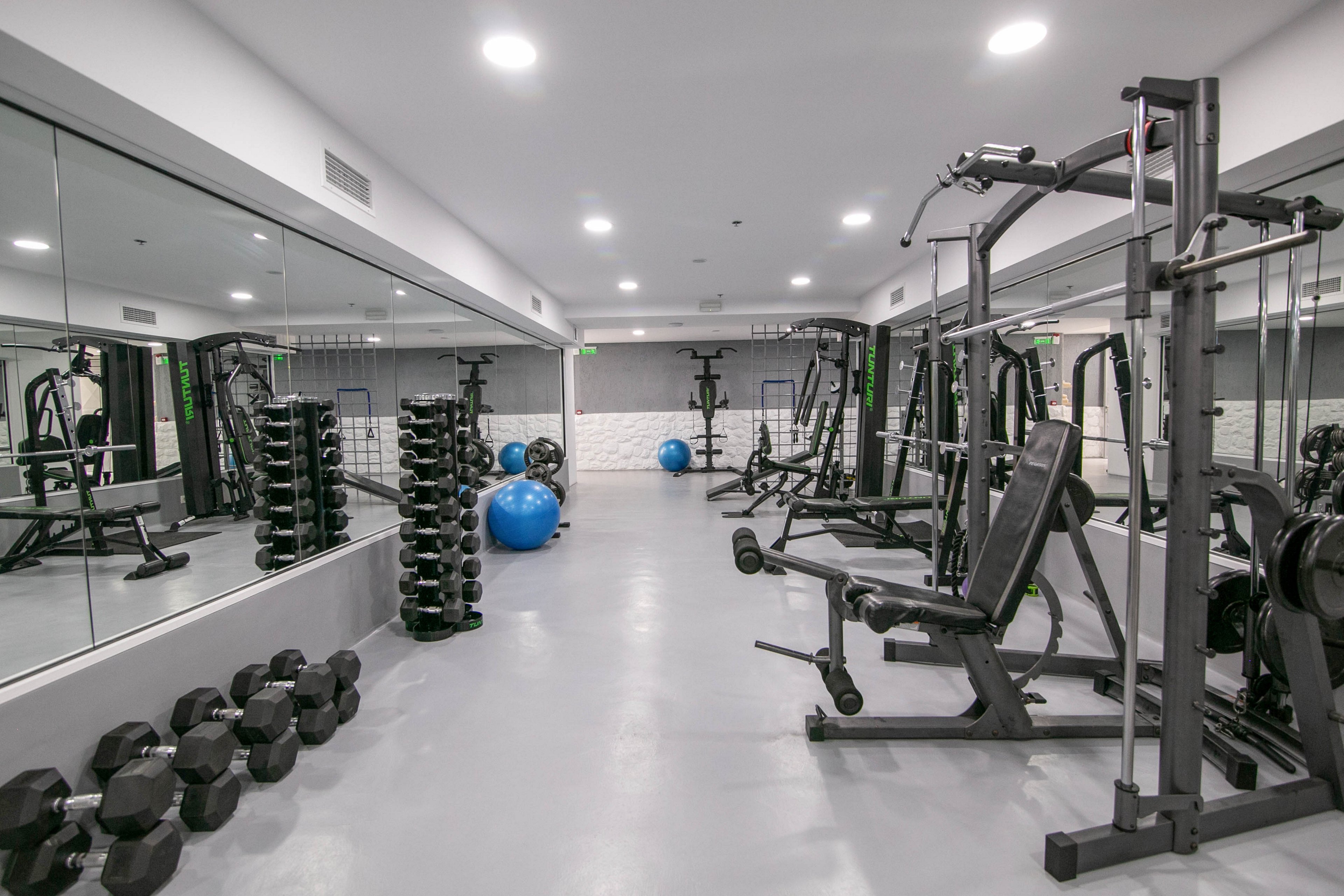 Acroterra Rosa Luxury Suites