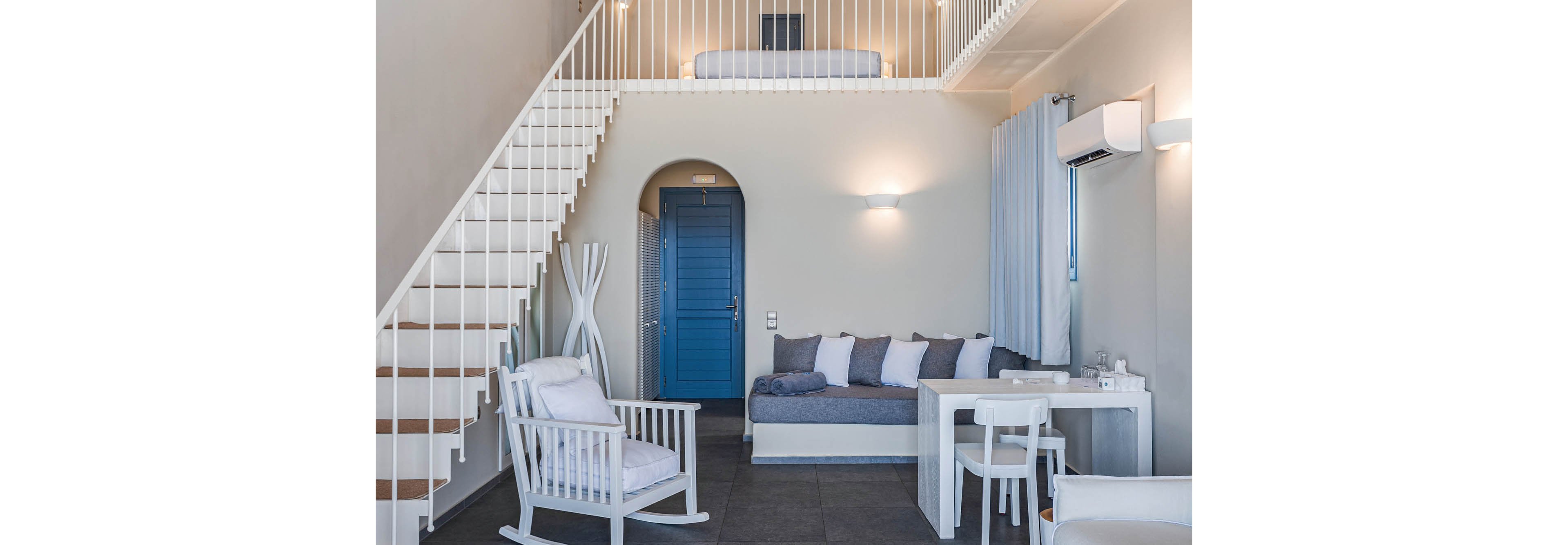 Acroterra Rosa Luxury Suites