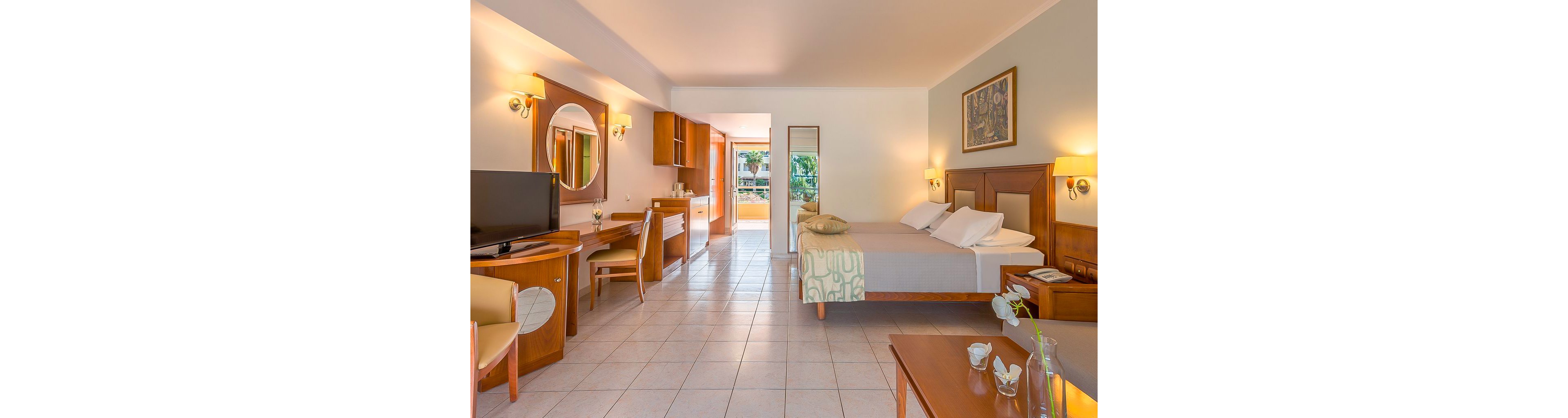 Kipriotis Maris Suites