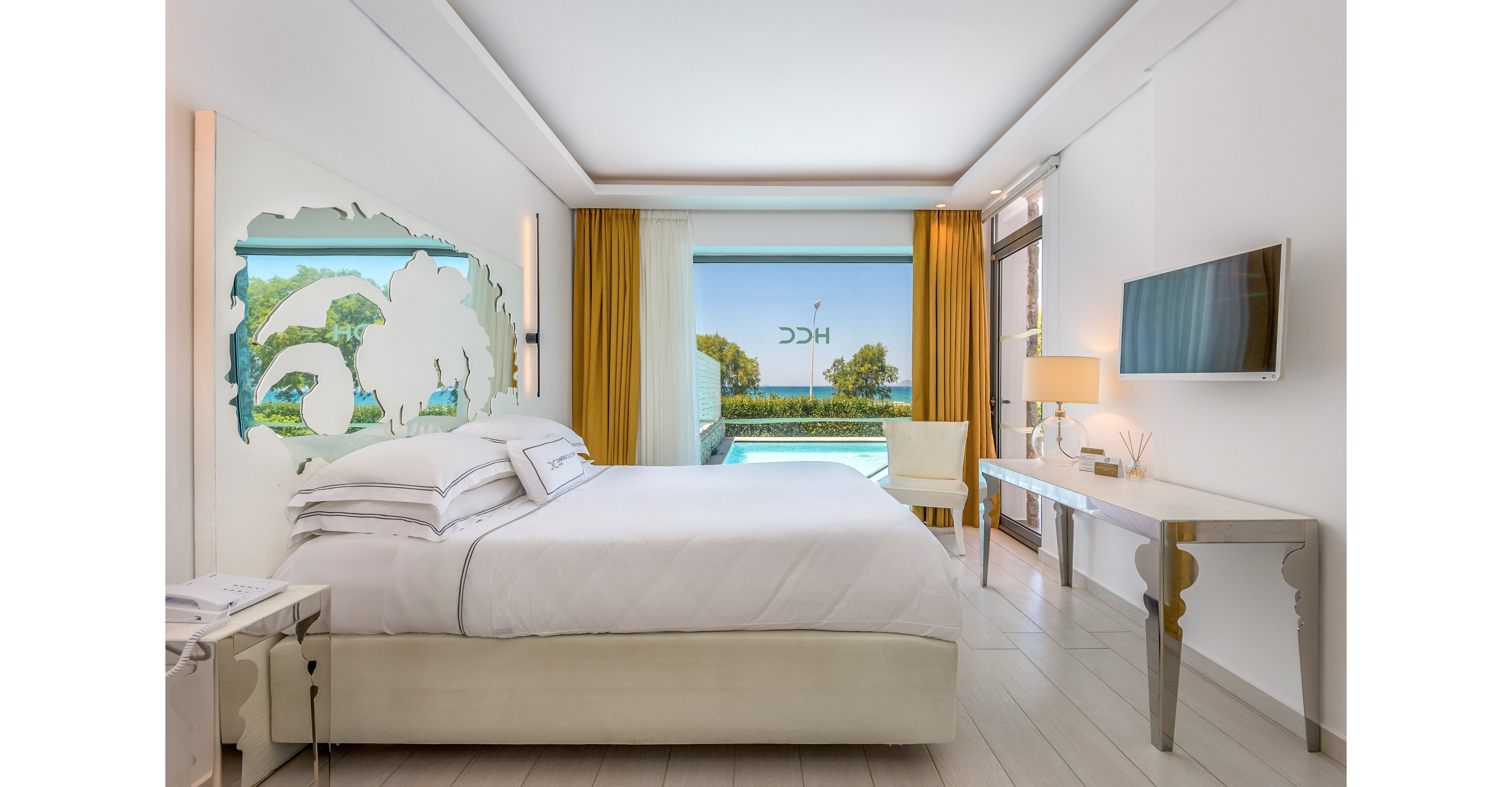 Diamond Deluxe Hotel