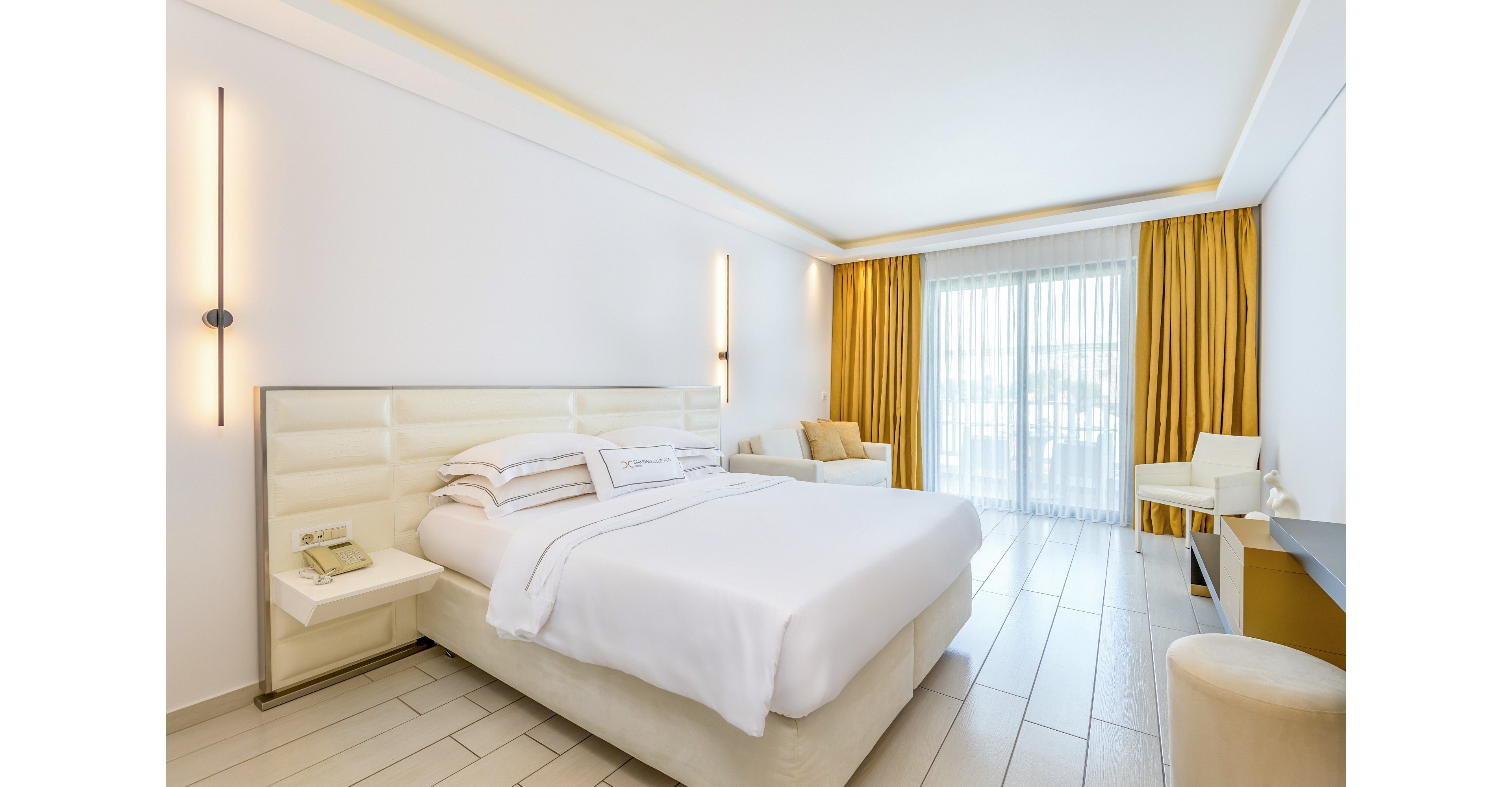 Diamond Deluxe Hotel