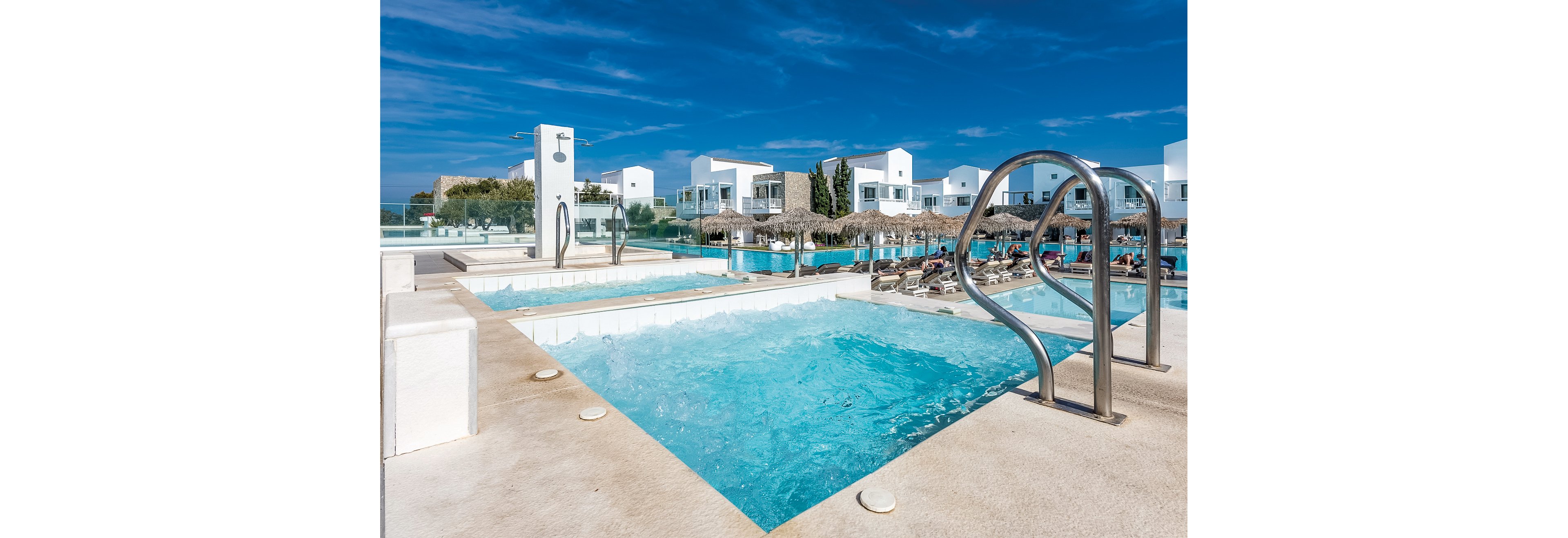 Diamond Deluxe Hotel