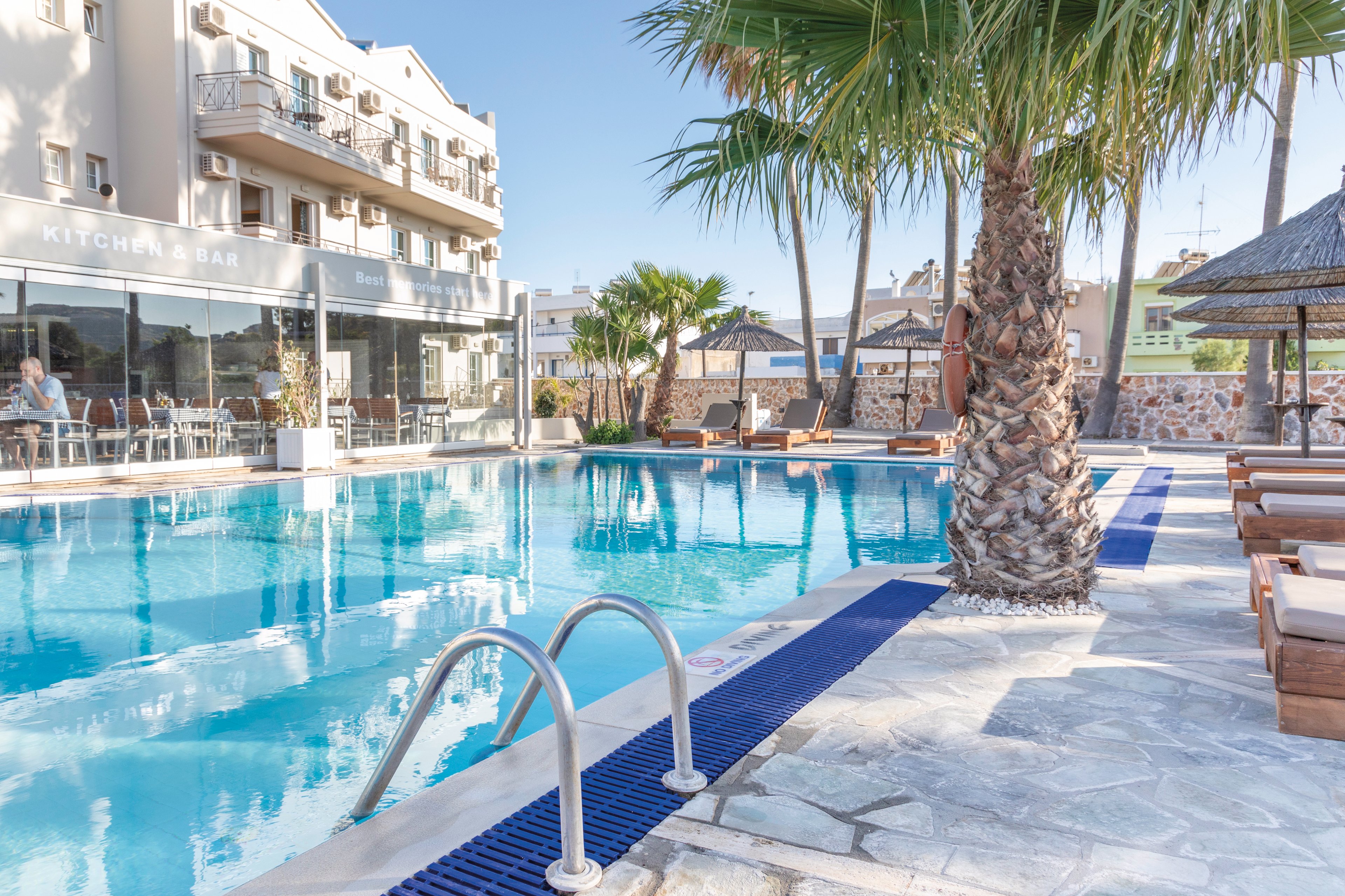 Argiri Hotel and Apartments