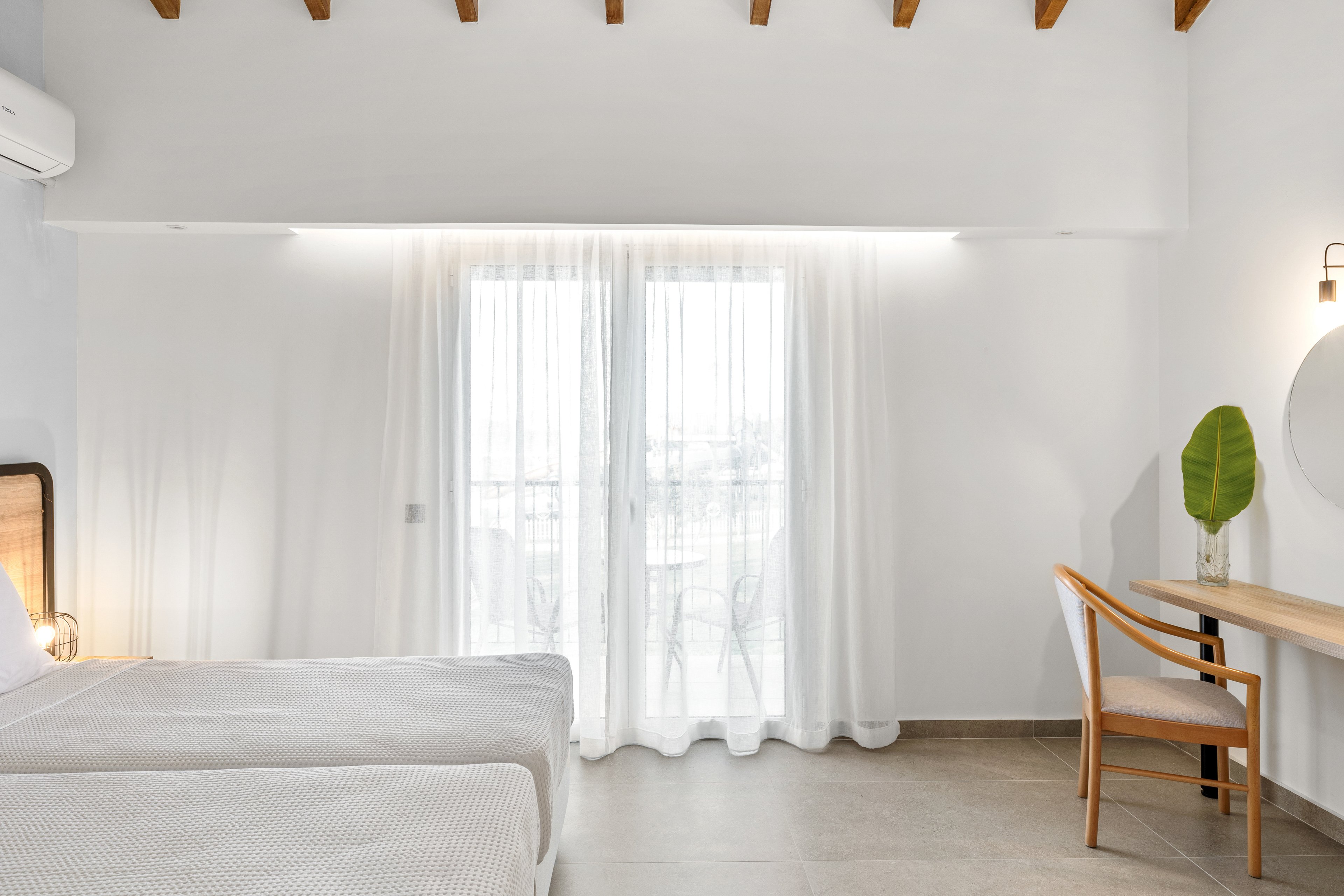 White Olive Marine Aquapark