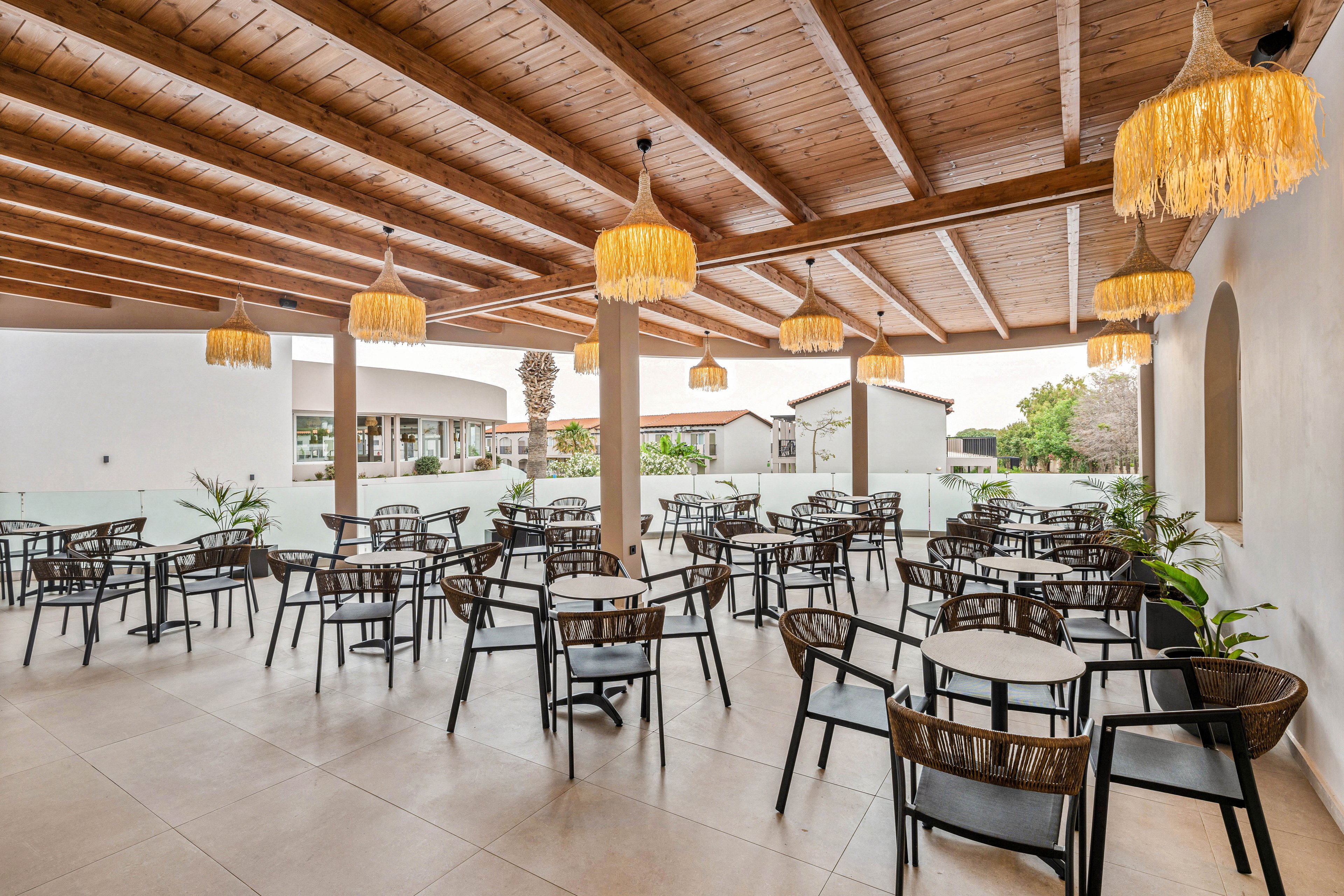 White Olive Marine Aquapark