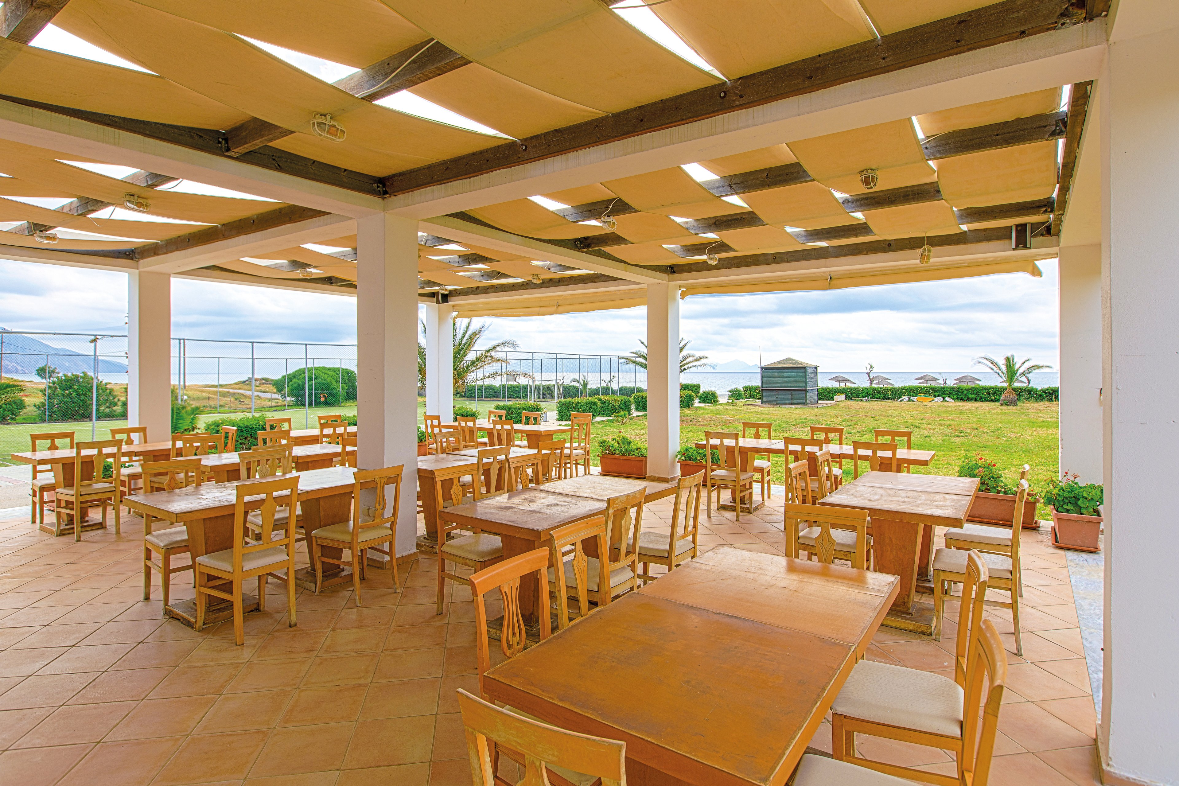 Sovereign Beach Hotel