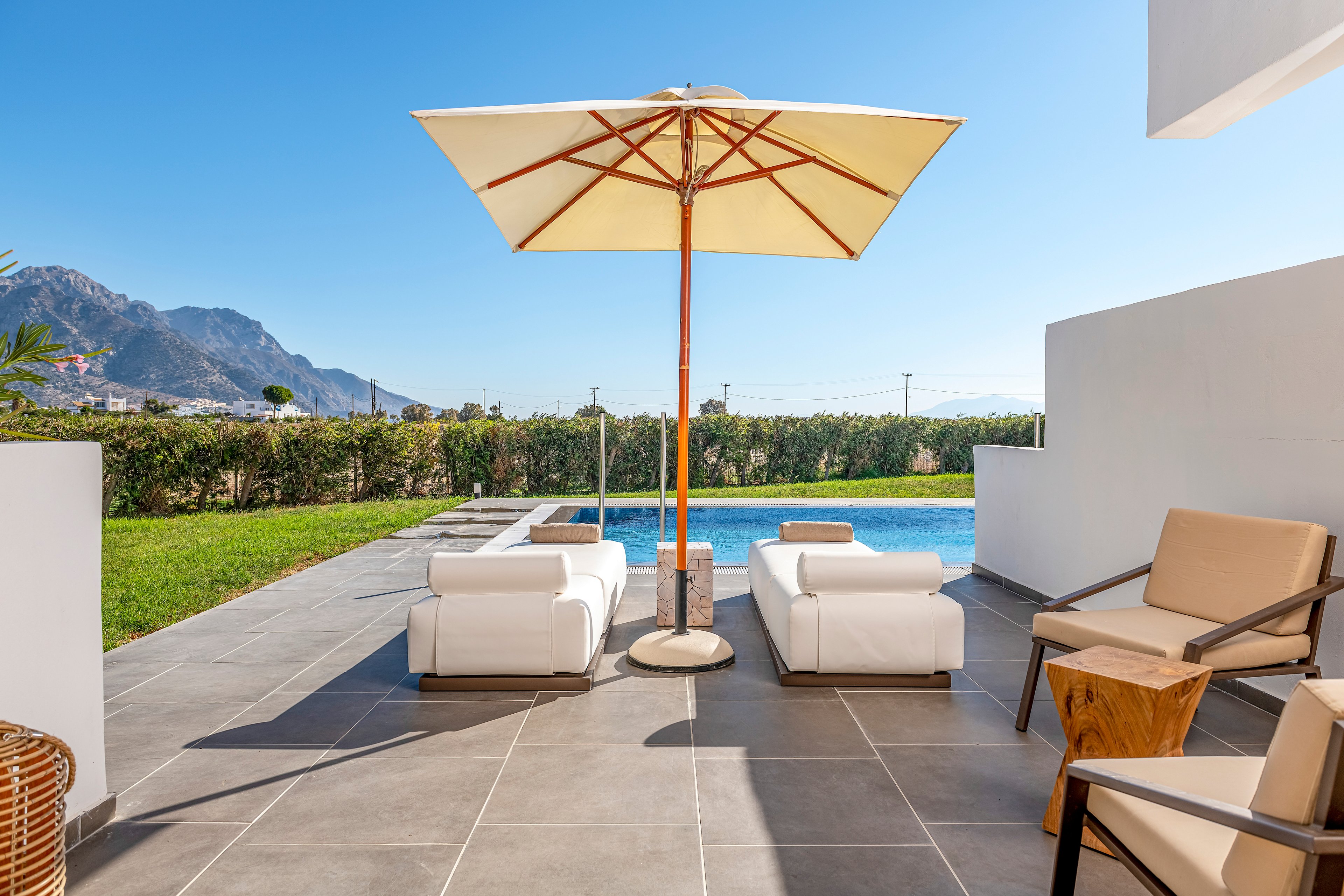 Sovereign Beach Hotel