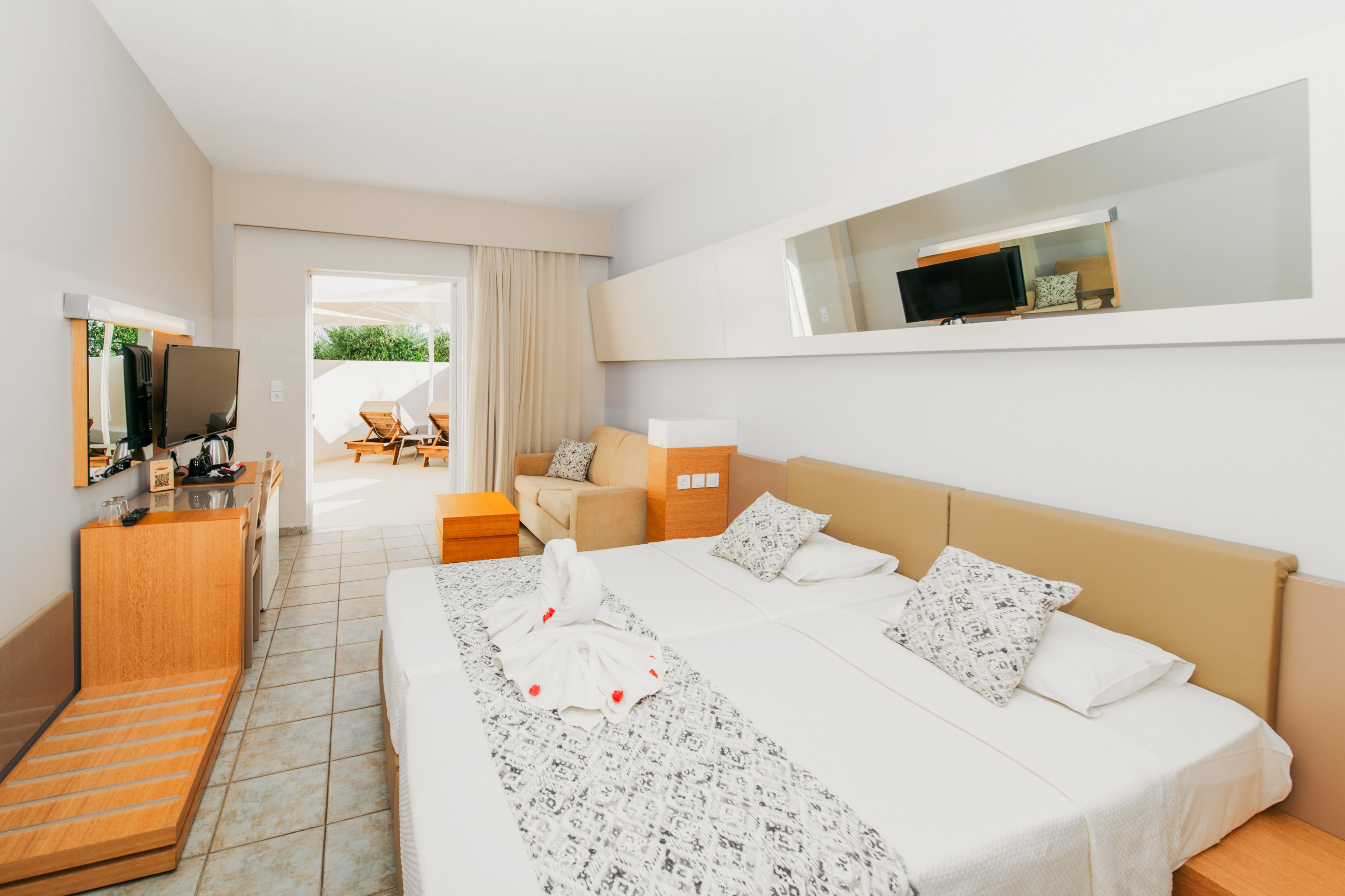 Sovereign Beach Hotel