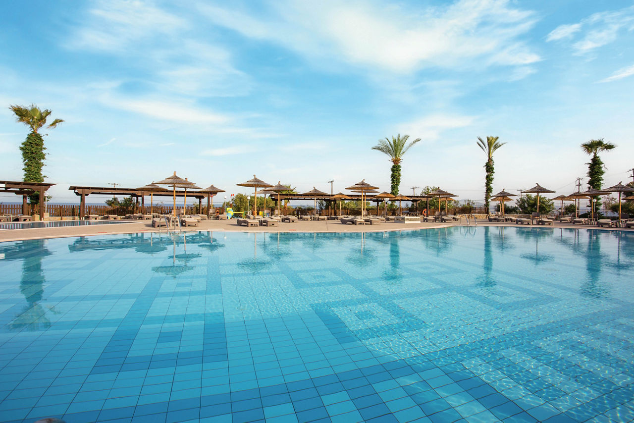 Grand Blue Beach Hotel