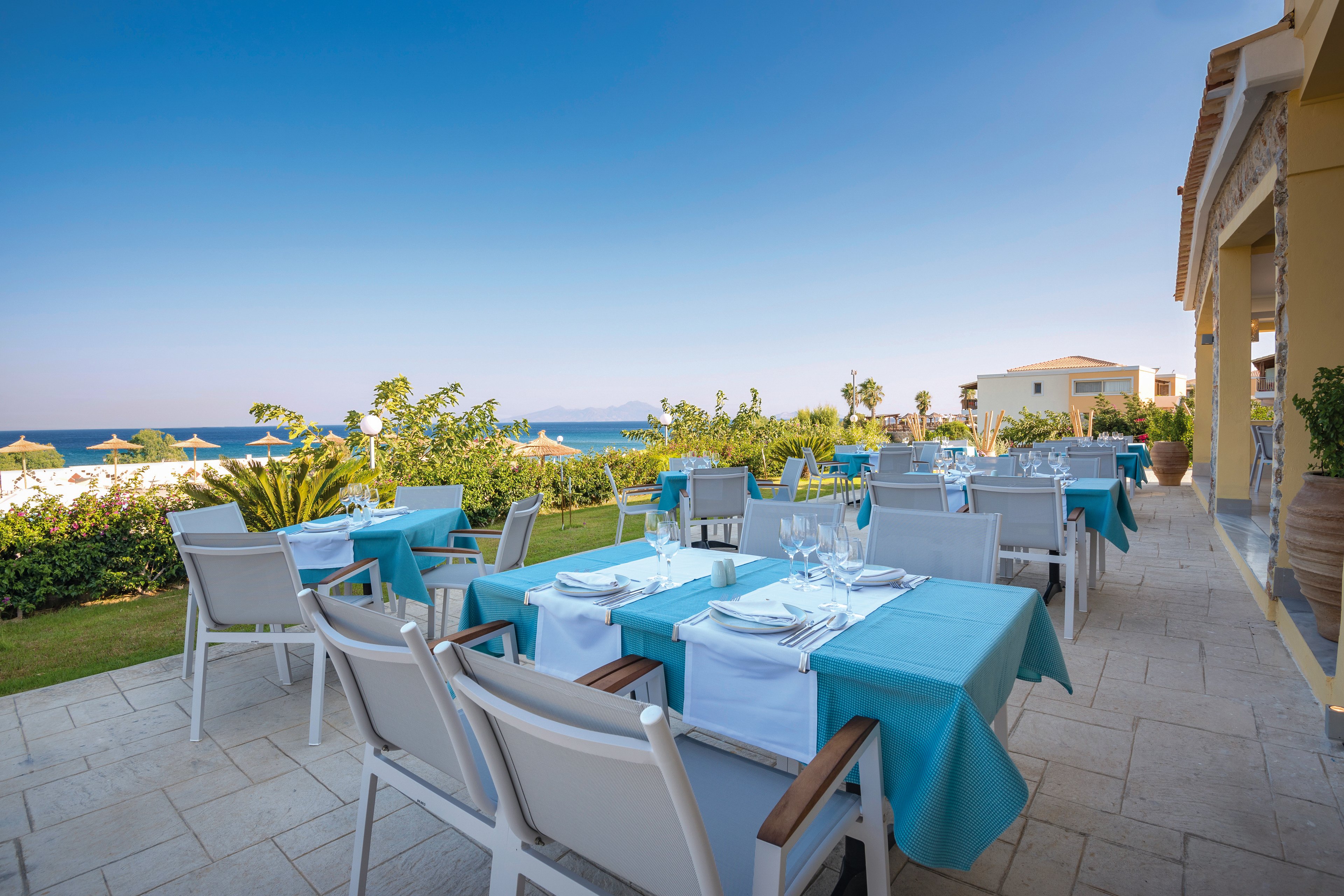 Grand Blue Beach Hotel