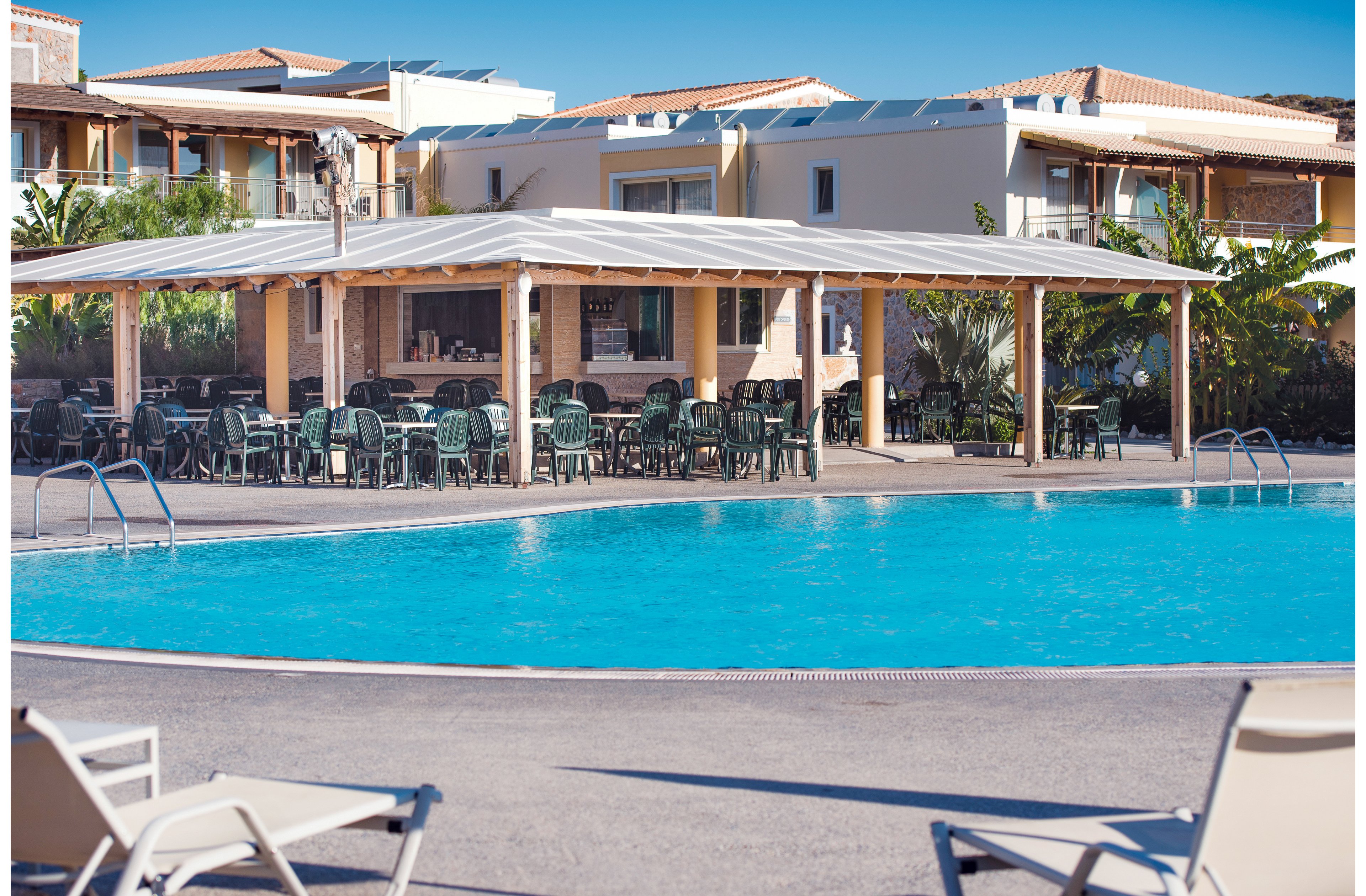 Grand Blue Beach Hotel