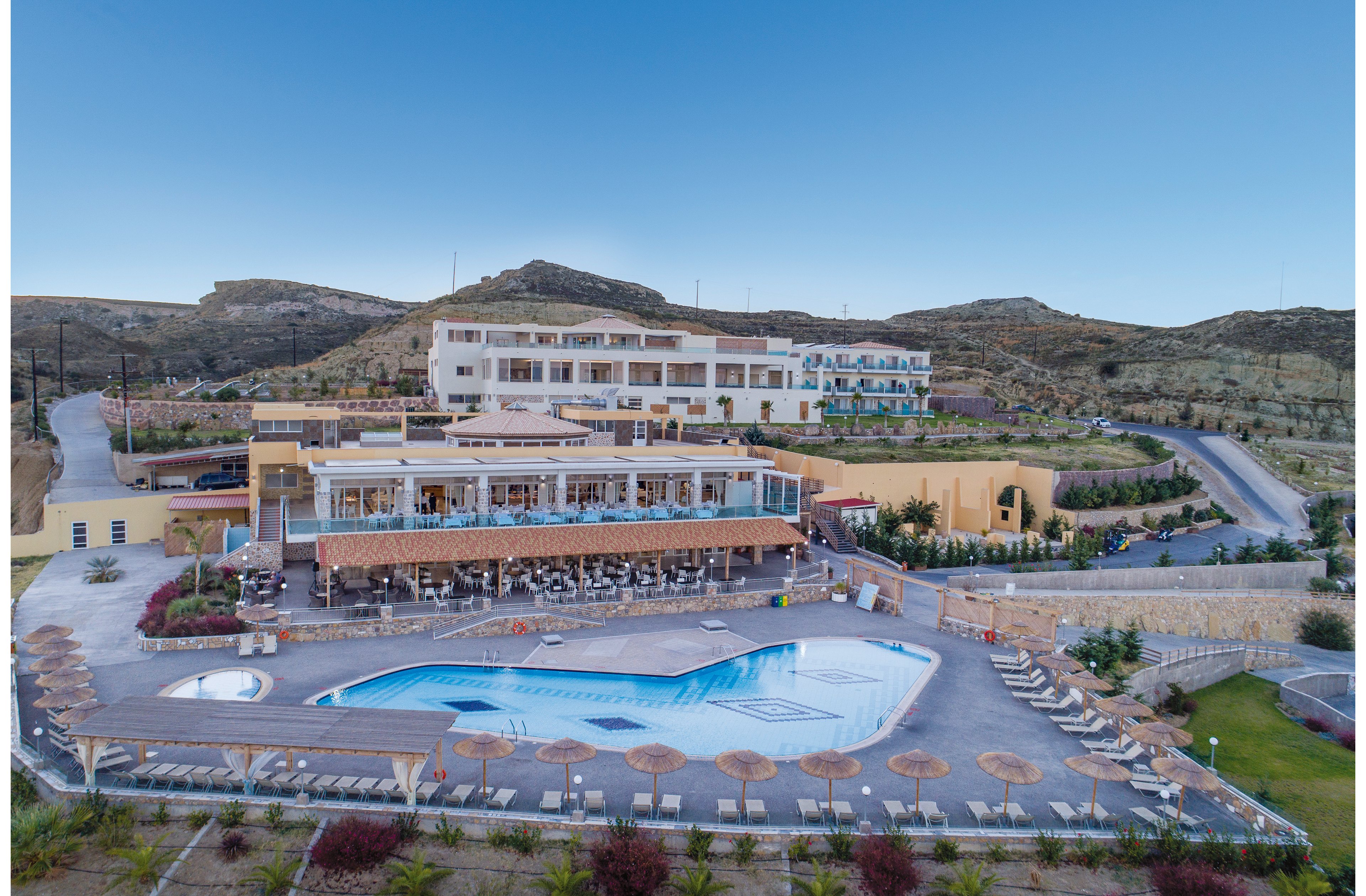 Grand Blue Beach Hotel