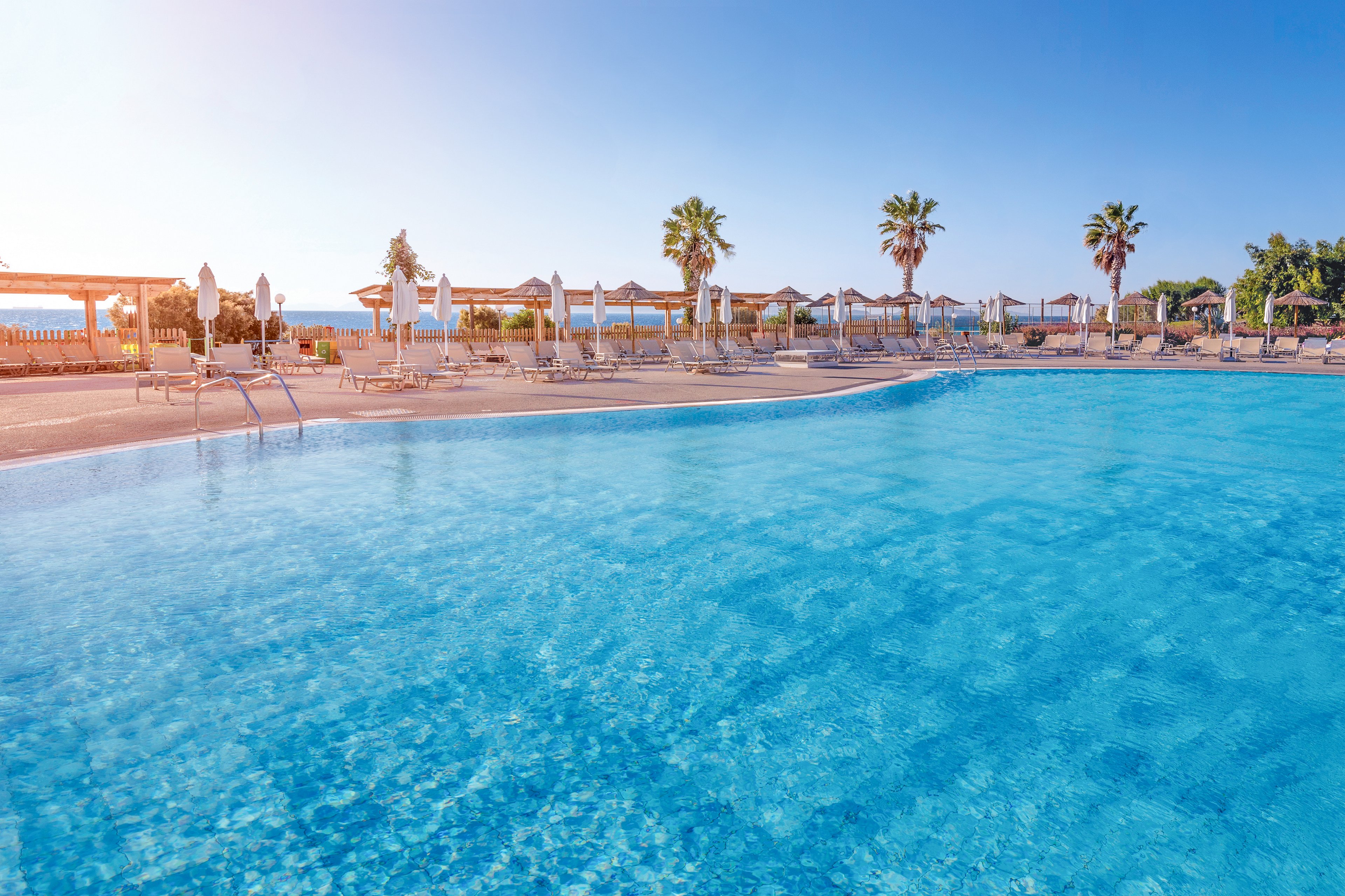 Grand Blue Beach Hotel