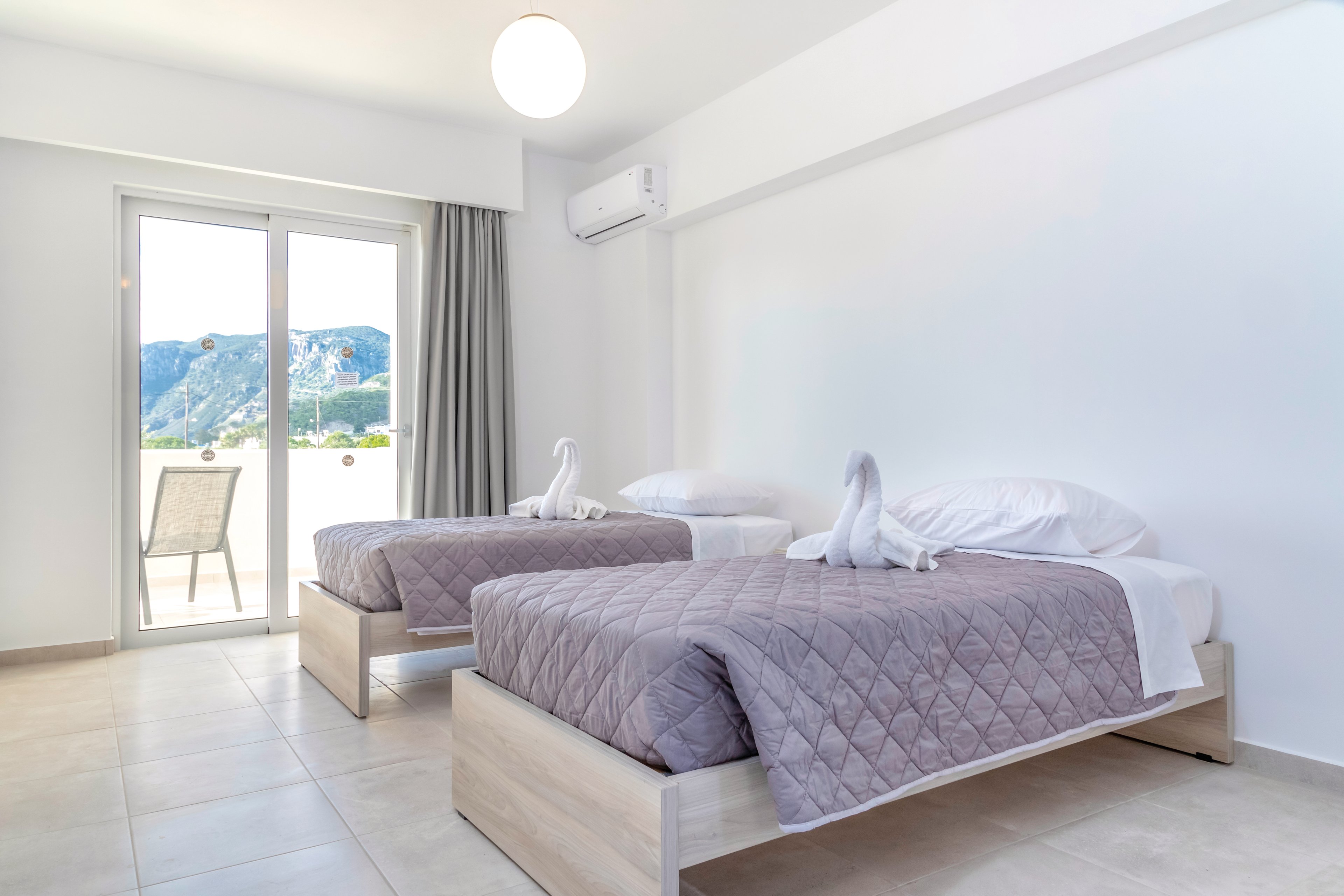 Yiannis The Beekeeper Apartments